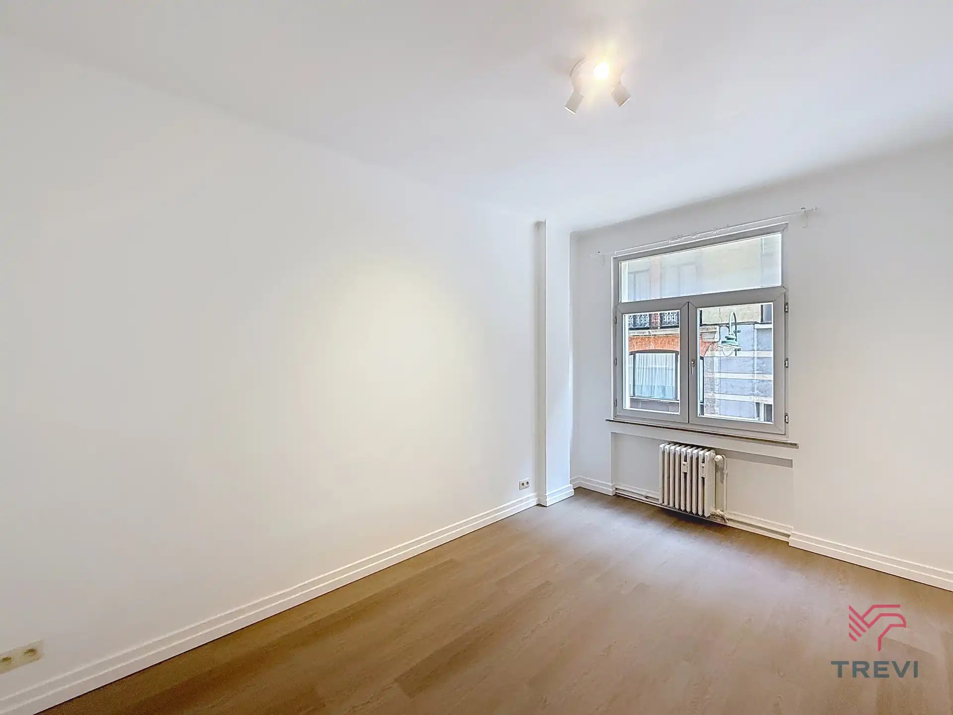 Appartement met 2 slaapkamers + studeerkamer! foto 9
