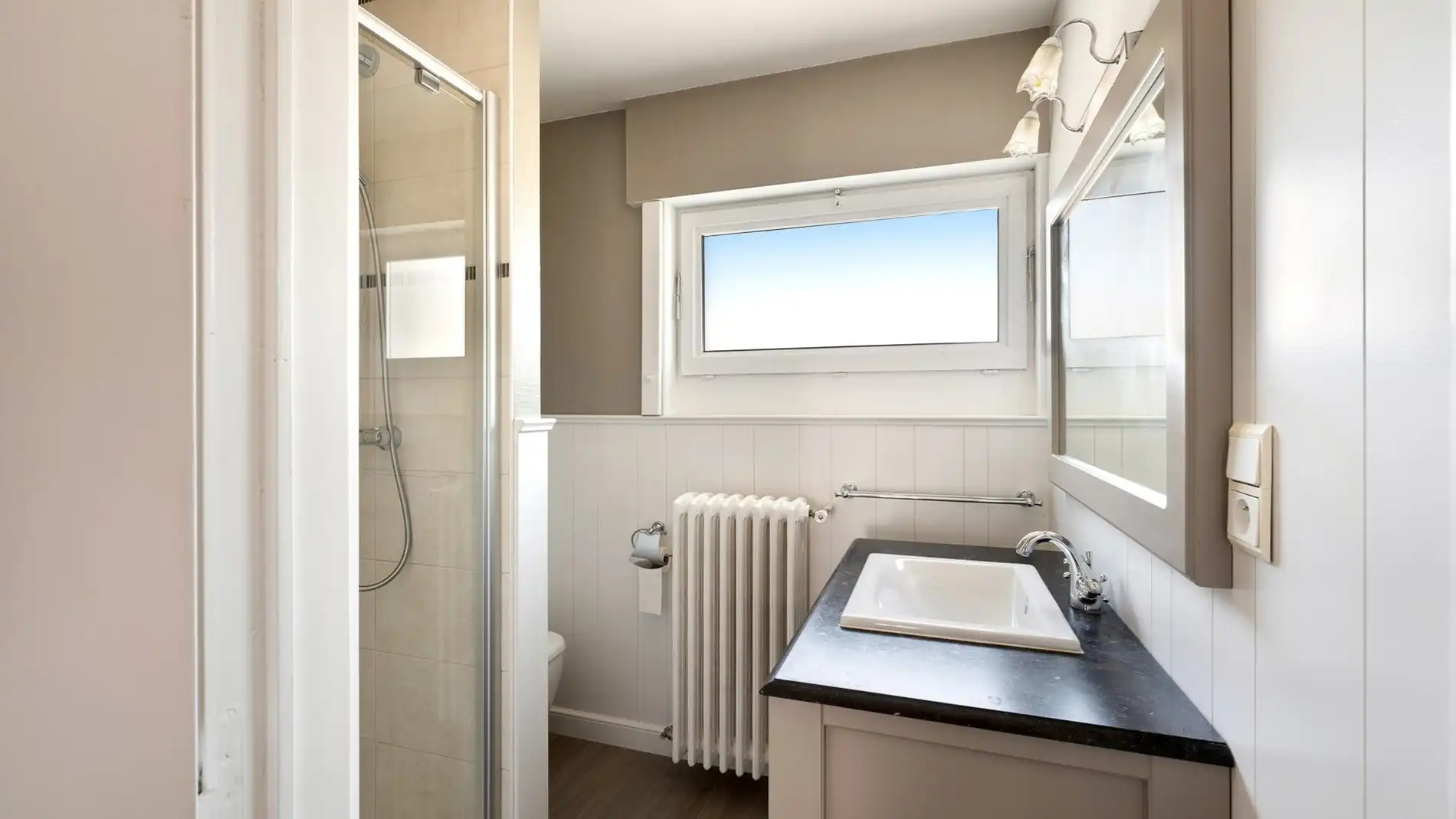 Woning met zonnige tuin en garage te Zeebrugge foto 14