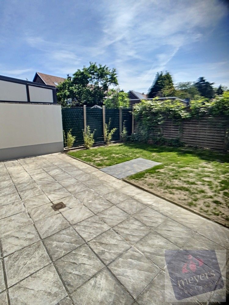 Te huur in Hasselt – Gezinswoning met tuin & garage in rustige woonwijk foto 9