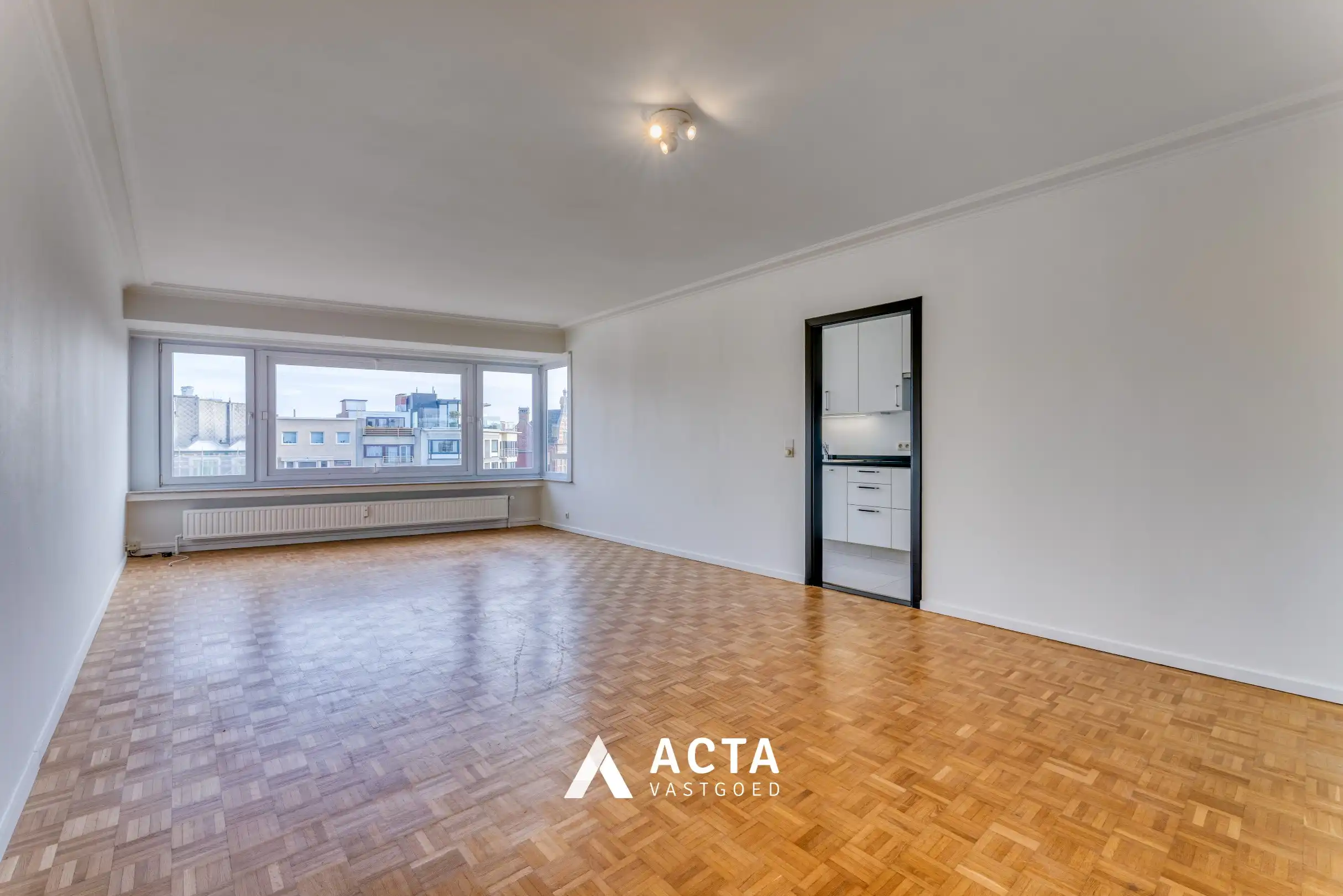 Appartement met twee slaapkamers op het Leopold I-Plein foto 3