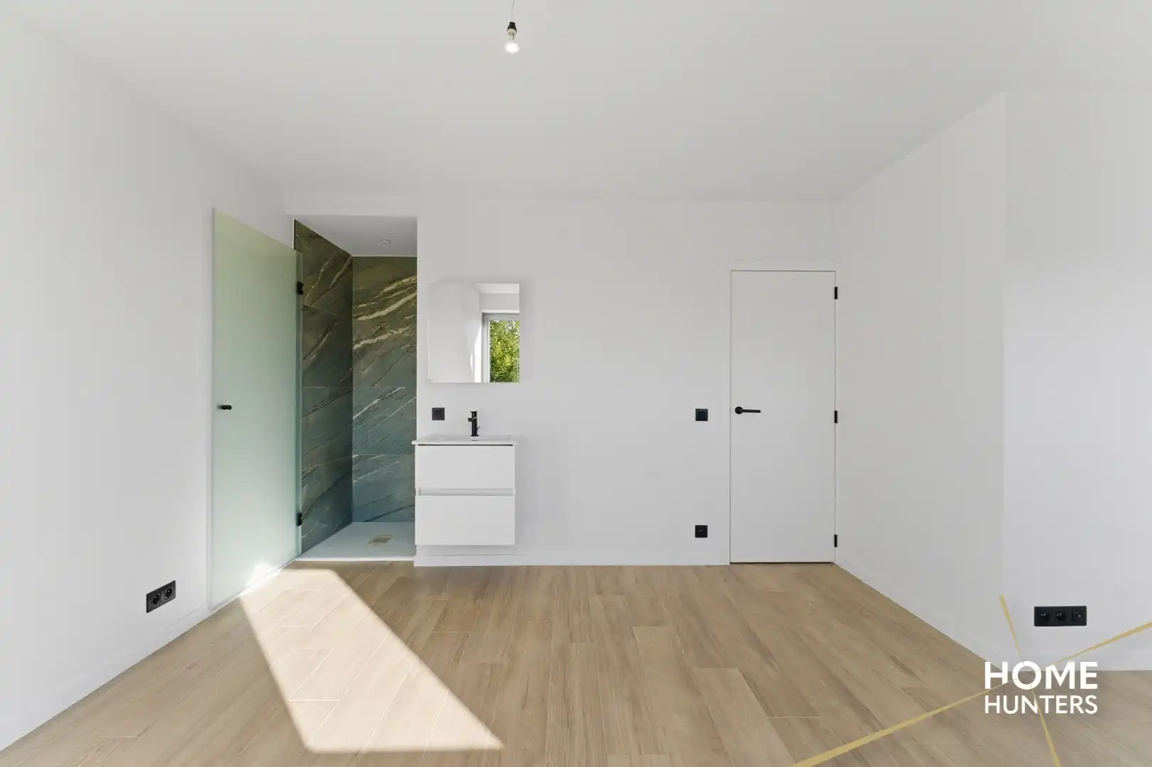 Luxueus 2 slaapkamer appartement met 2 badkamers foto 12