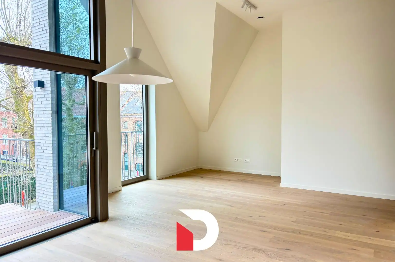 Uniek nieuwbouwappartement met 2 slaapkamers en terras foto 3