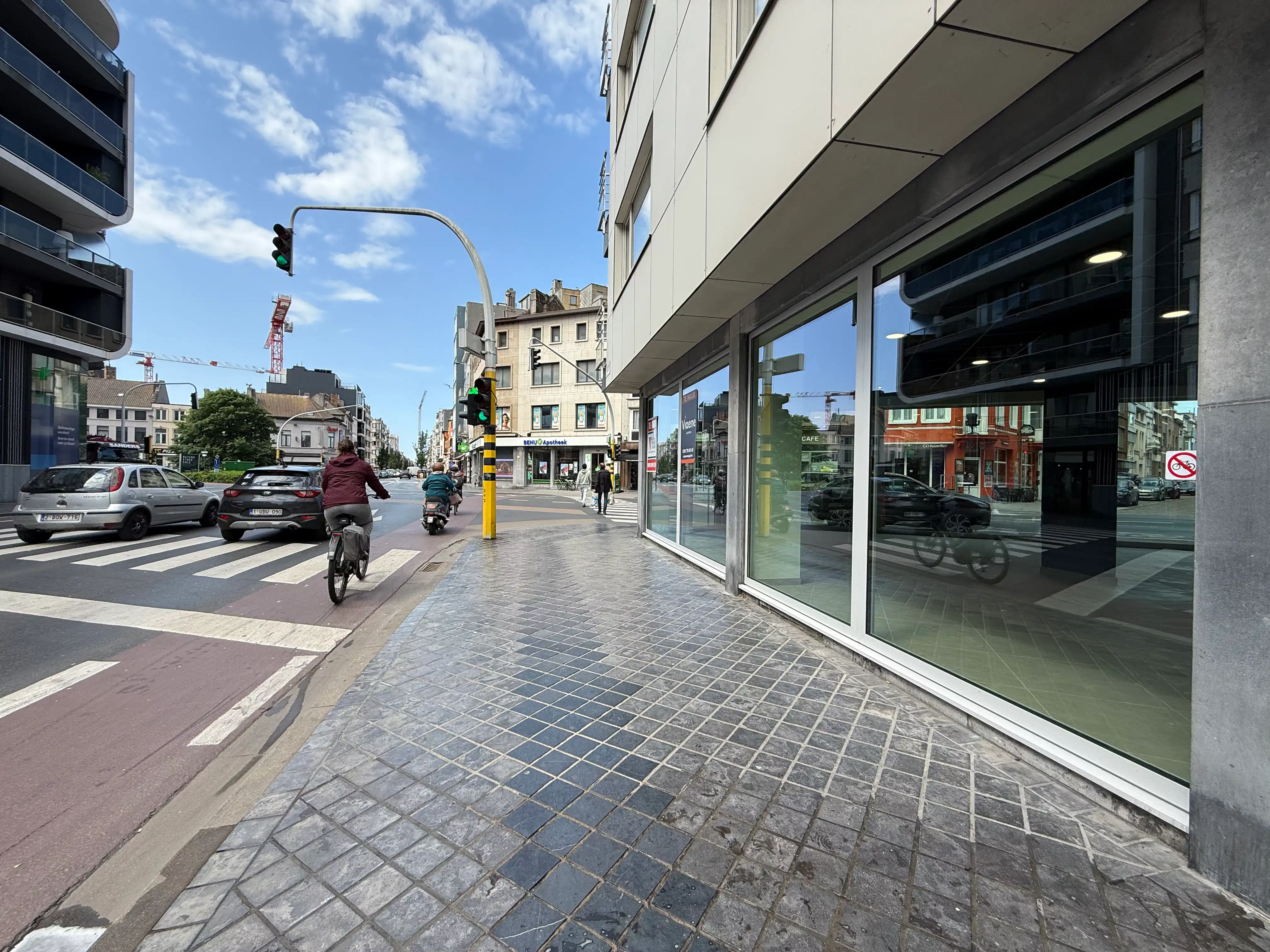 Handelsgelijkvloers op hoekligging 174m² foto 14