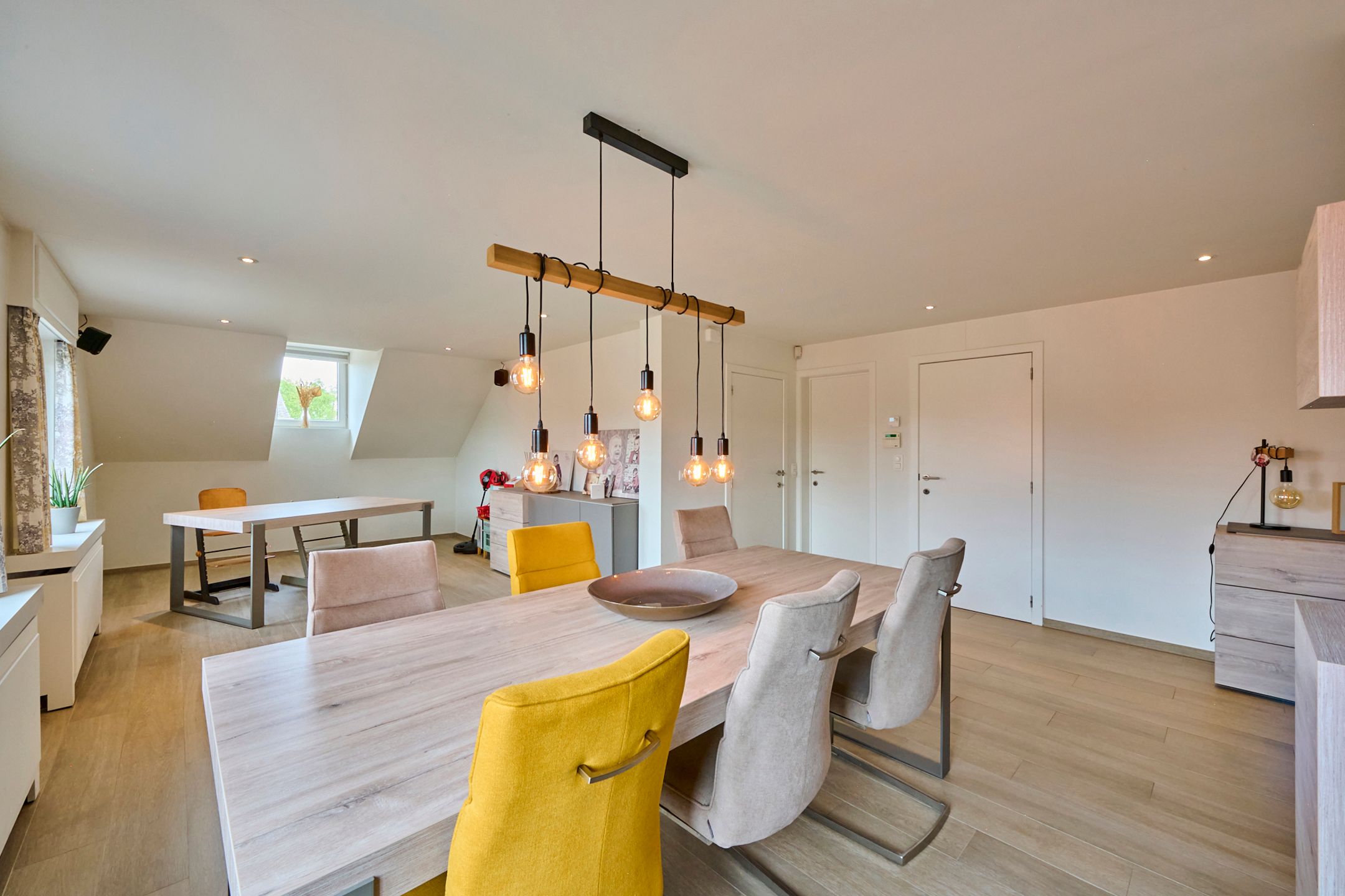 Ruim handelspand met woonst (3slpk)- zwemvijver  - diverse mogelijkheden !  foto 20