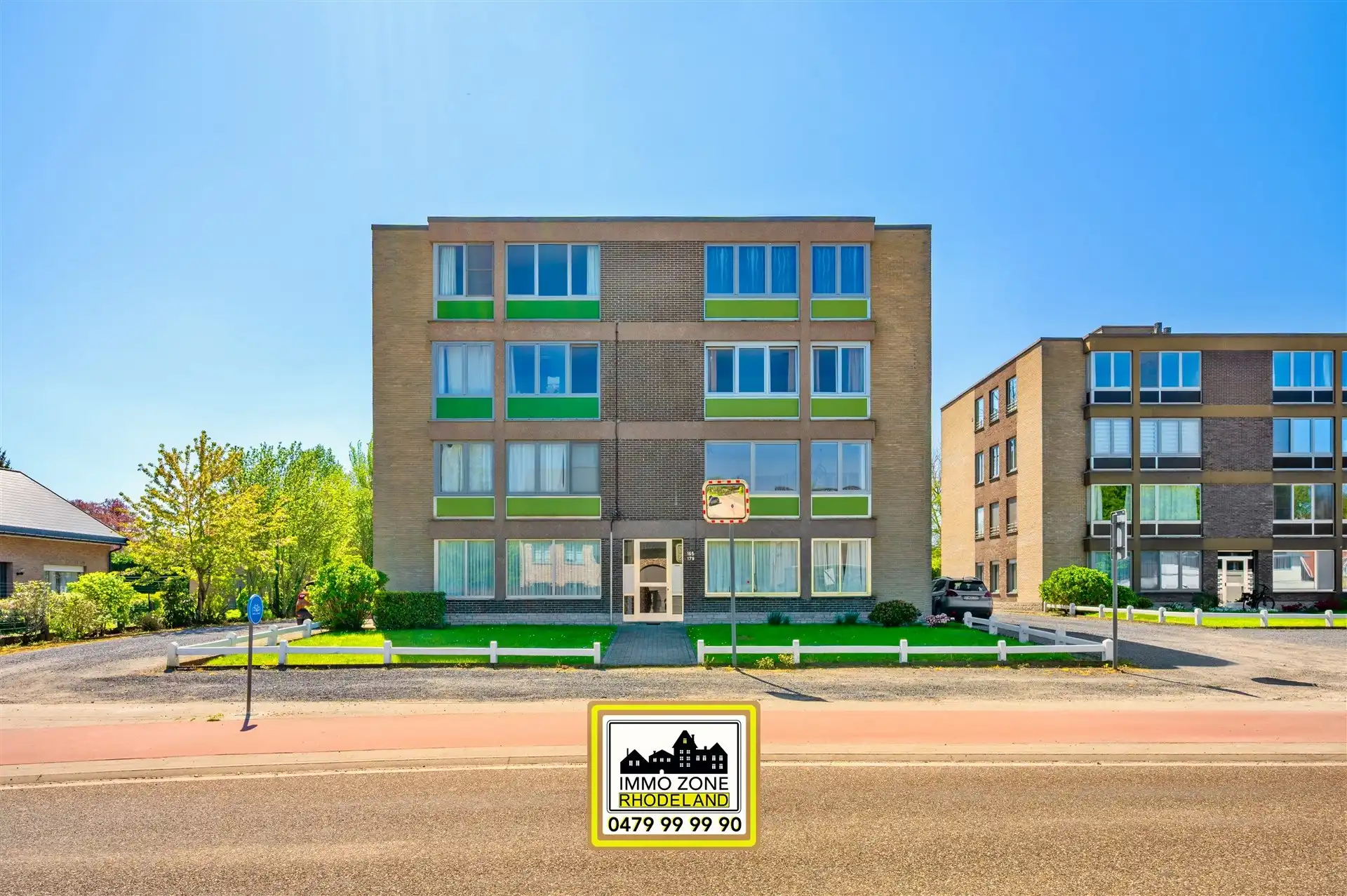 Subliem appartement met 2 slpks, terras en garage foto 27