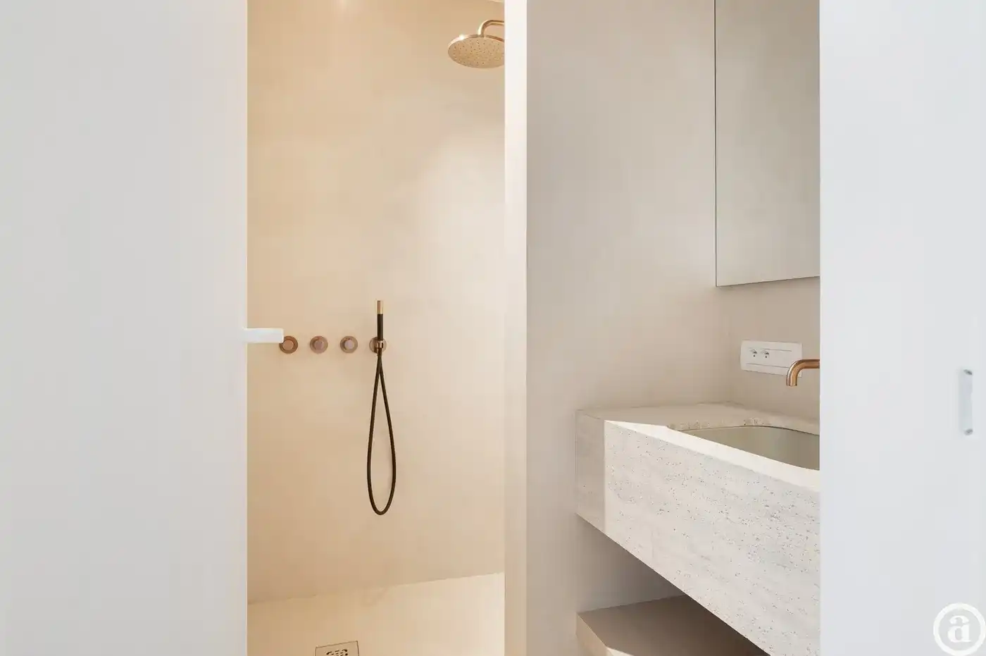 Prachtig gerenoveerd appartement te Zoute Gardens.  foto 18
