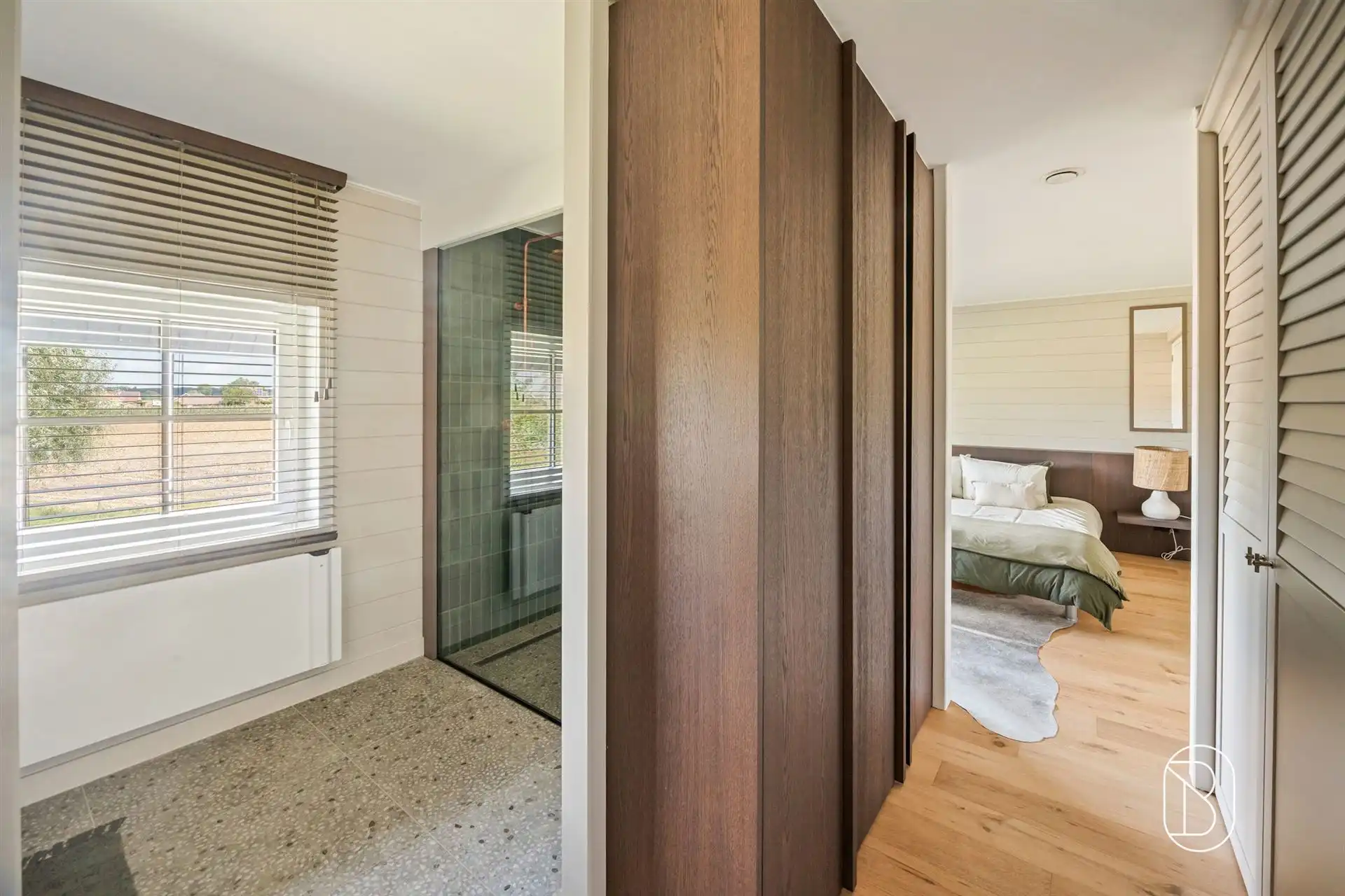Toffe villa met bijgebouw en tuin met prachtig zicht foto 17