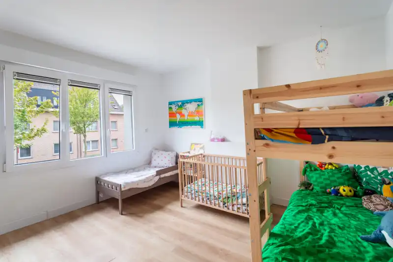 Ruime gezinswoning in rustige straat! foto 21