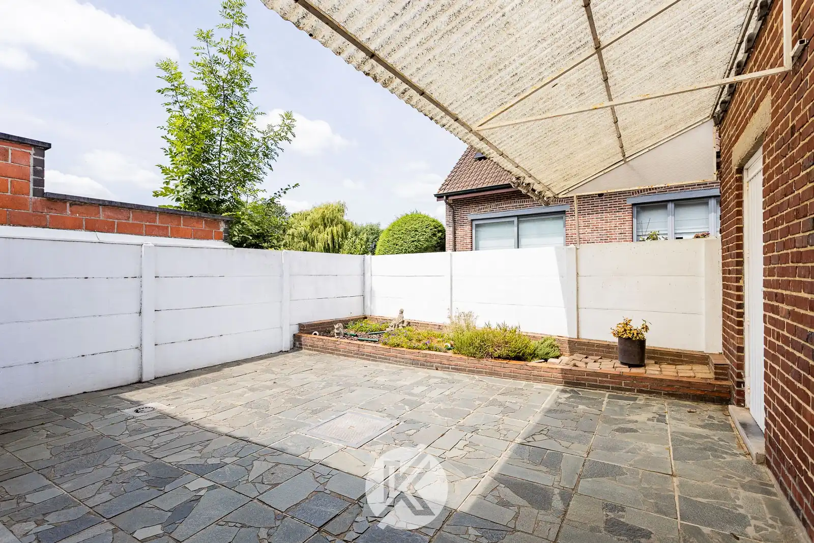 Robuuste halfopen woning met mooie mogelijkheden foto 22
