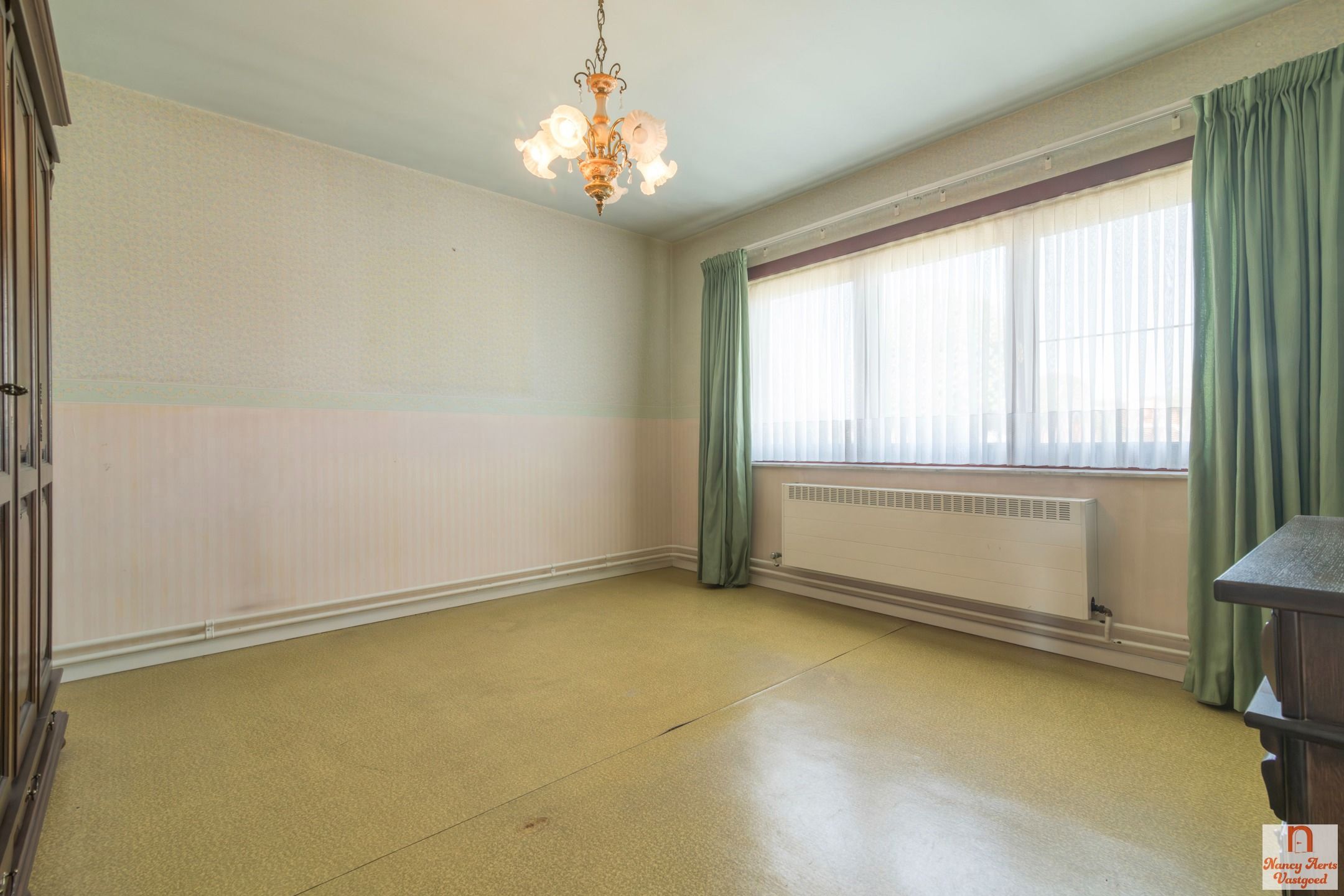 Charmante woning met grote tuin en renovatiemogelijkheden foto 24