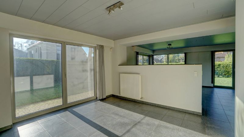 Modern landhuis van 212m² + dubbele carport op 8 are 26 ca foto 9