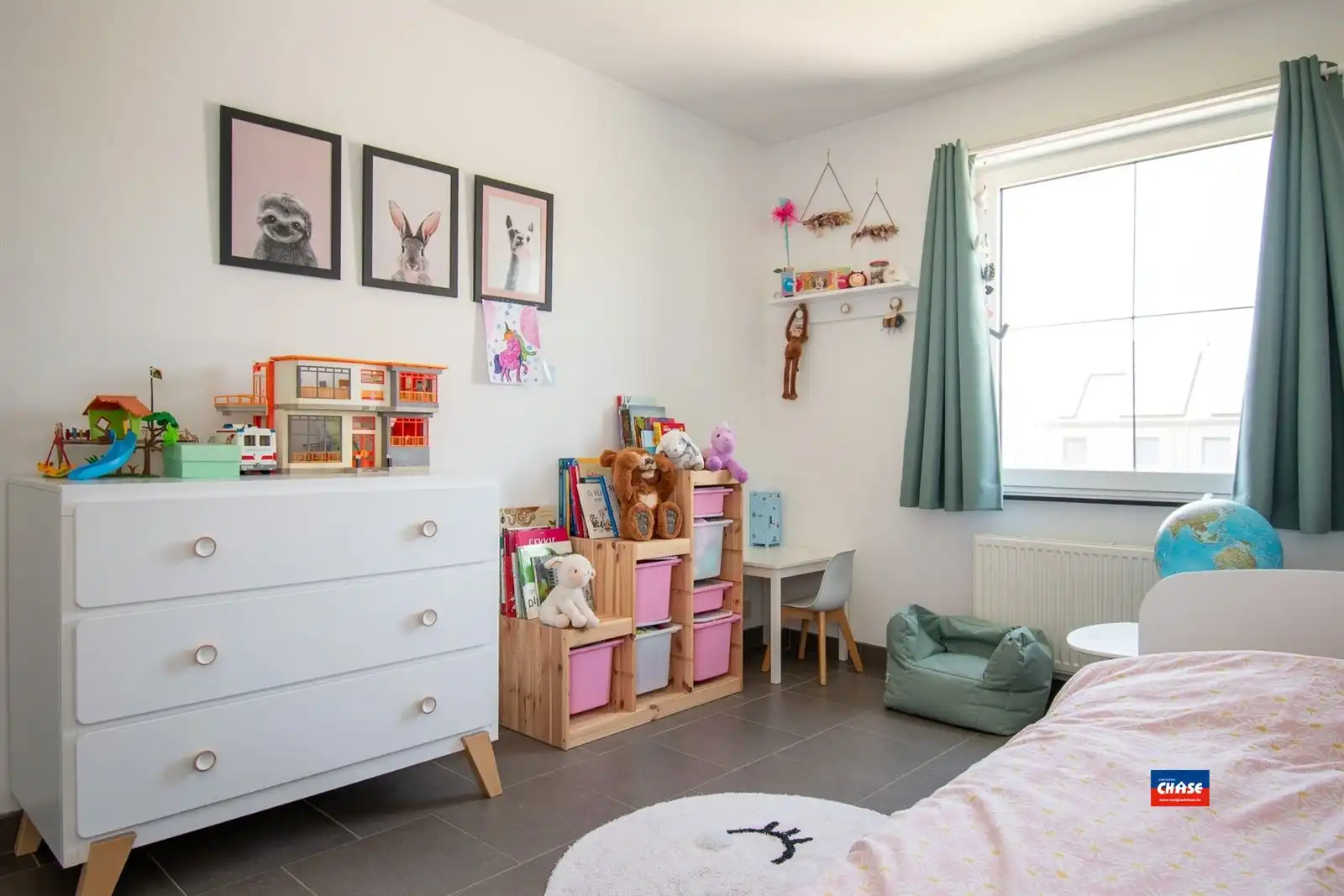 Instapklare woning met 4 slaapkamers, tuin en garagebox foto 20