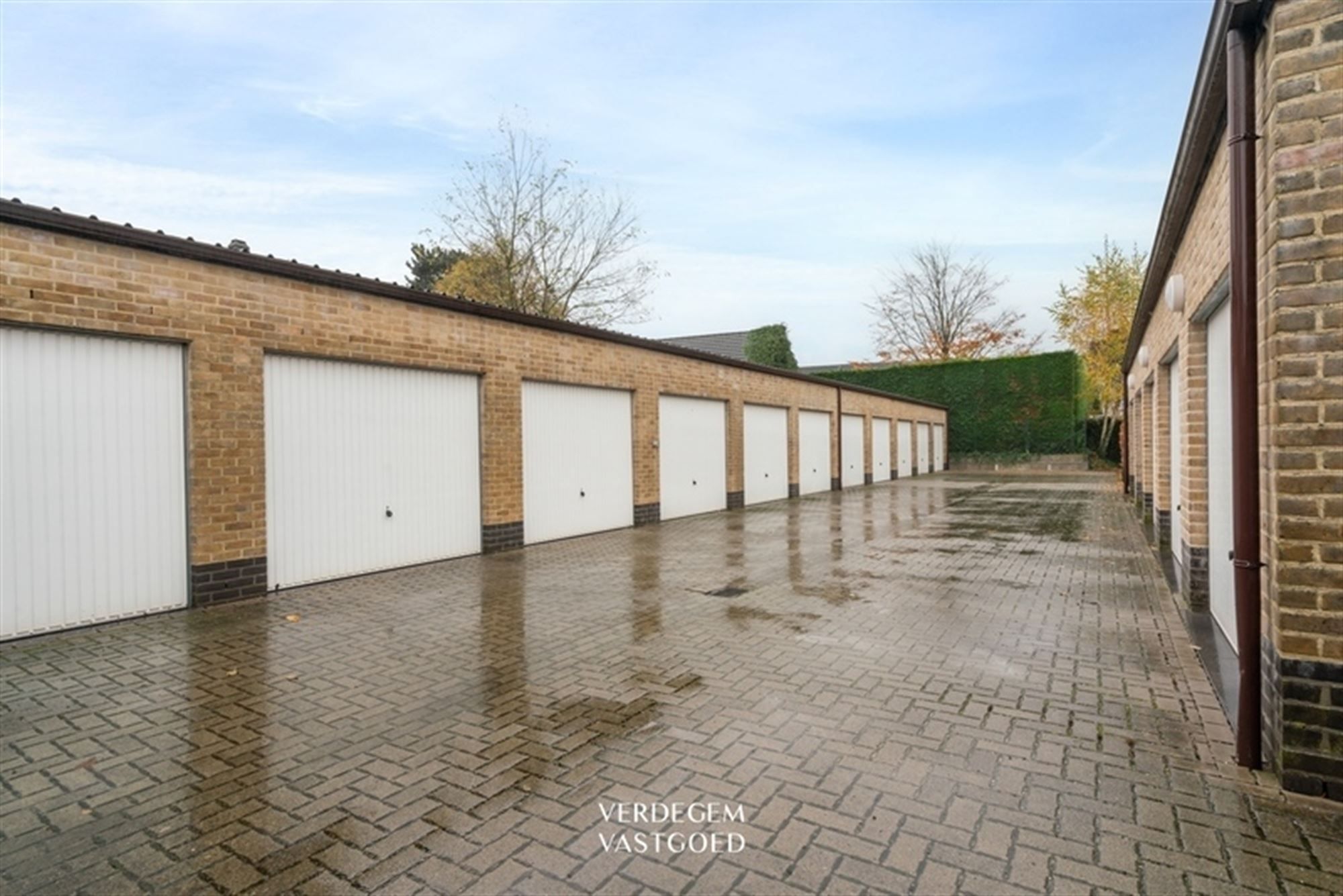 Leuk appartement met 2 slaapkamers, terras en garage foto 13