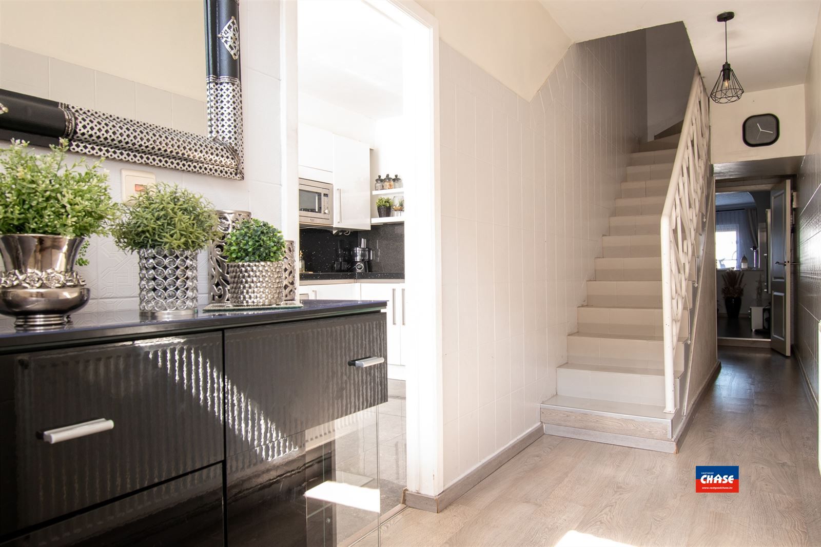 Woning met 4 tot 5 slpks en tuin!  foto 2