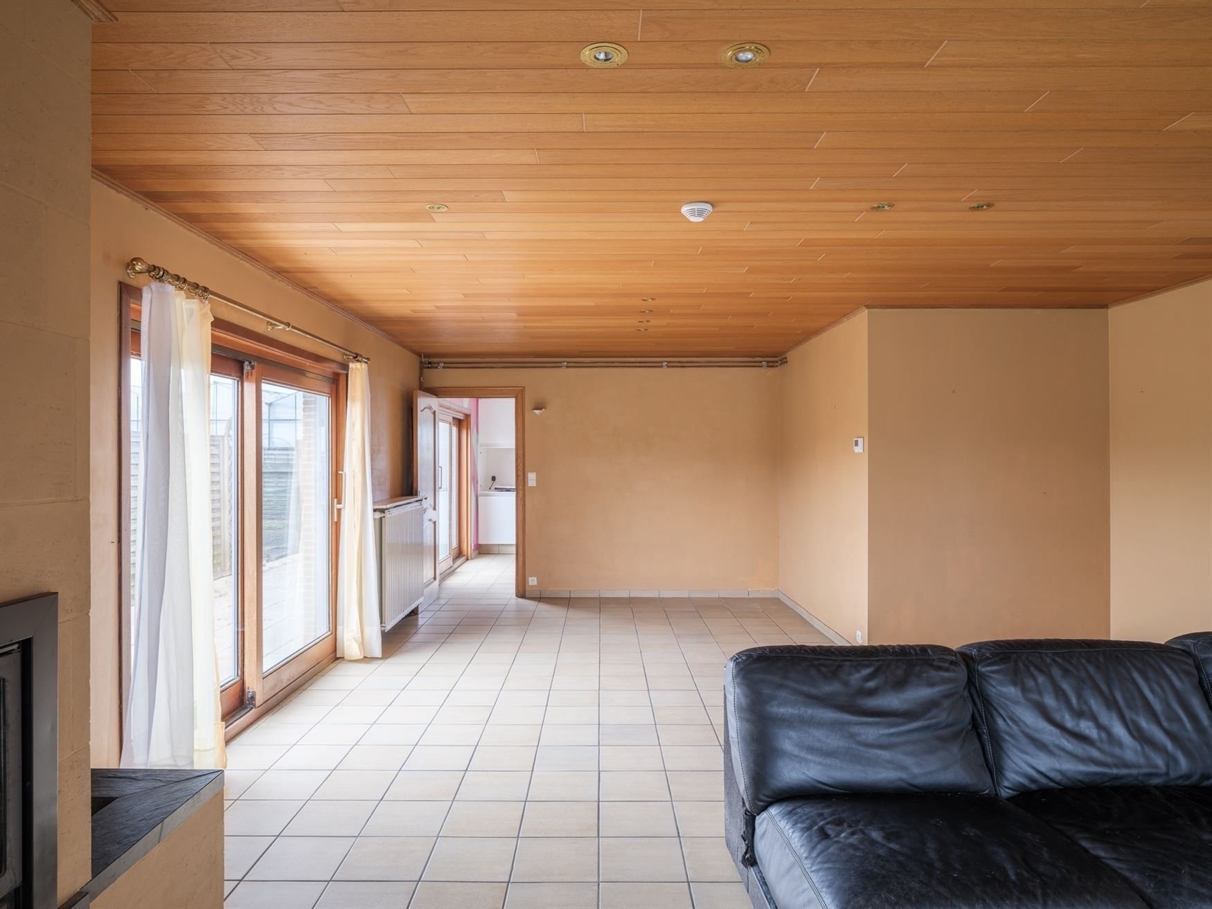 Villa met magazijn en serre vlakbij Drongen foto 8