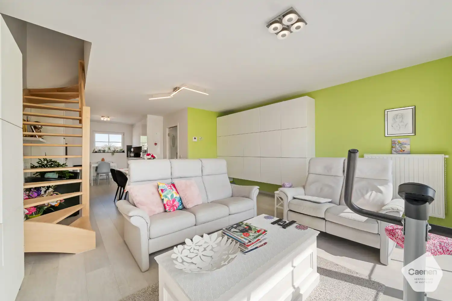 Modern duplexappartement met twee slaapkamers op uitstekende locatie foto 2