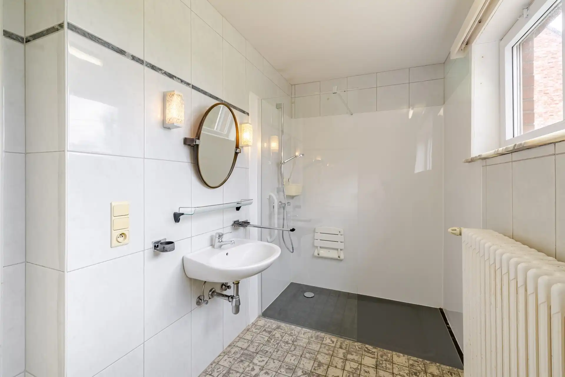 Uitstekend gelegen bungalow op uitzonderlijk perceel foto 20