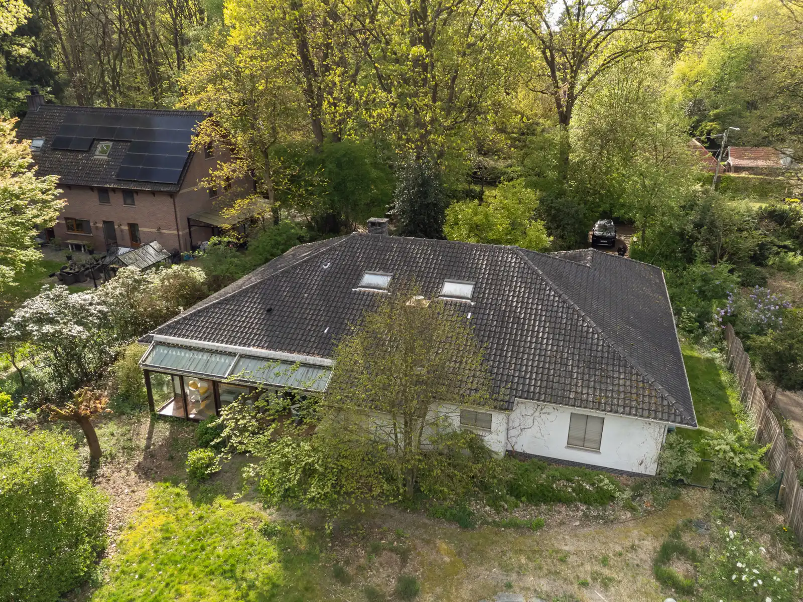 Ruime te renoveren  gelijkvloerse villa met vrij uitzicht foto 2