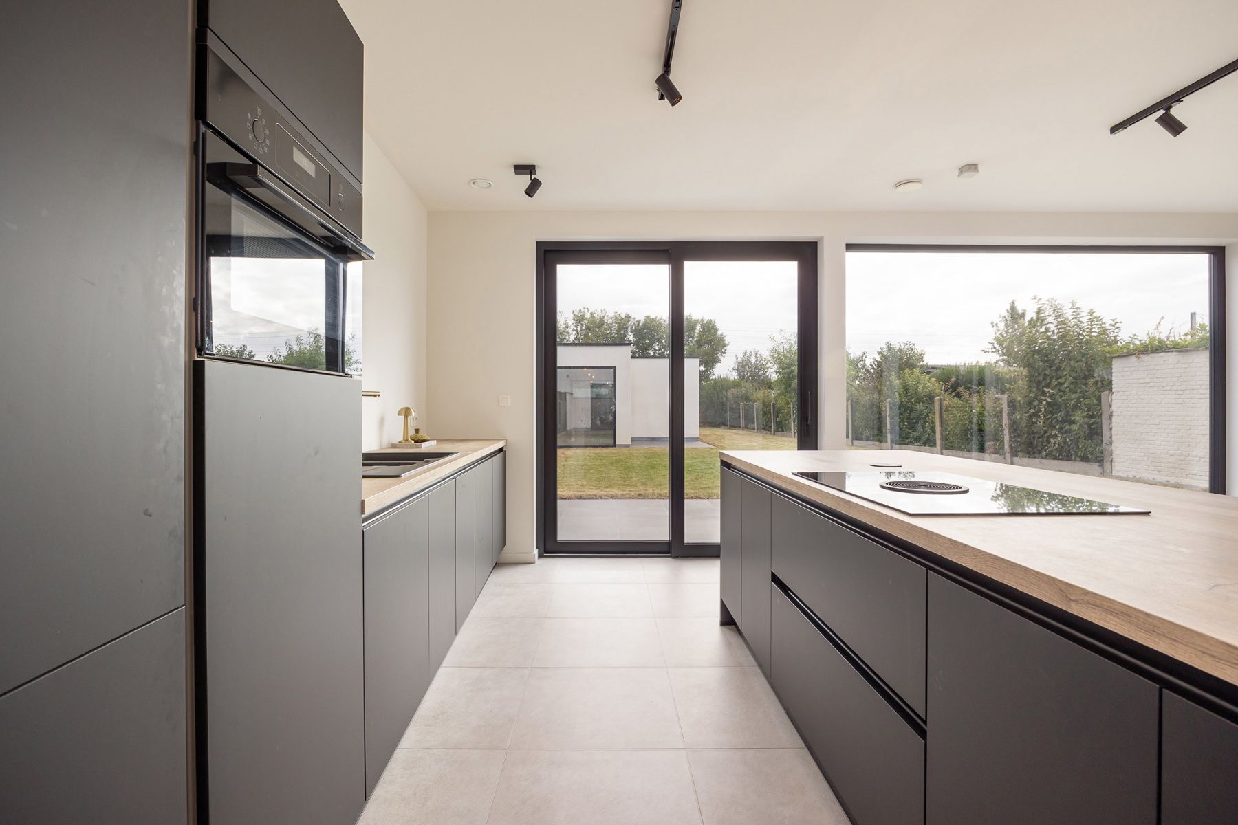 Prachtige, energiezuinige woning met poolhouse! foto 13