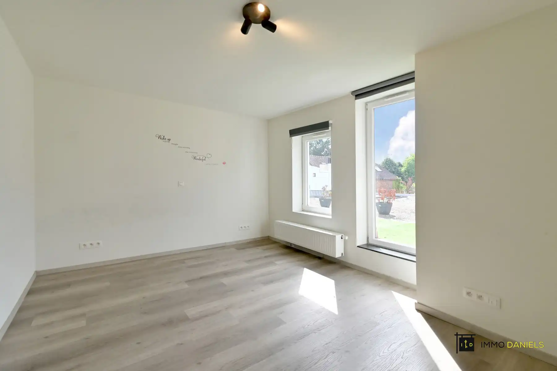 Gunstig gelegen handelspand met instapklare woonst (3slks.) foto 19