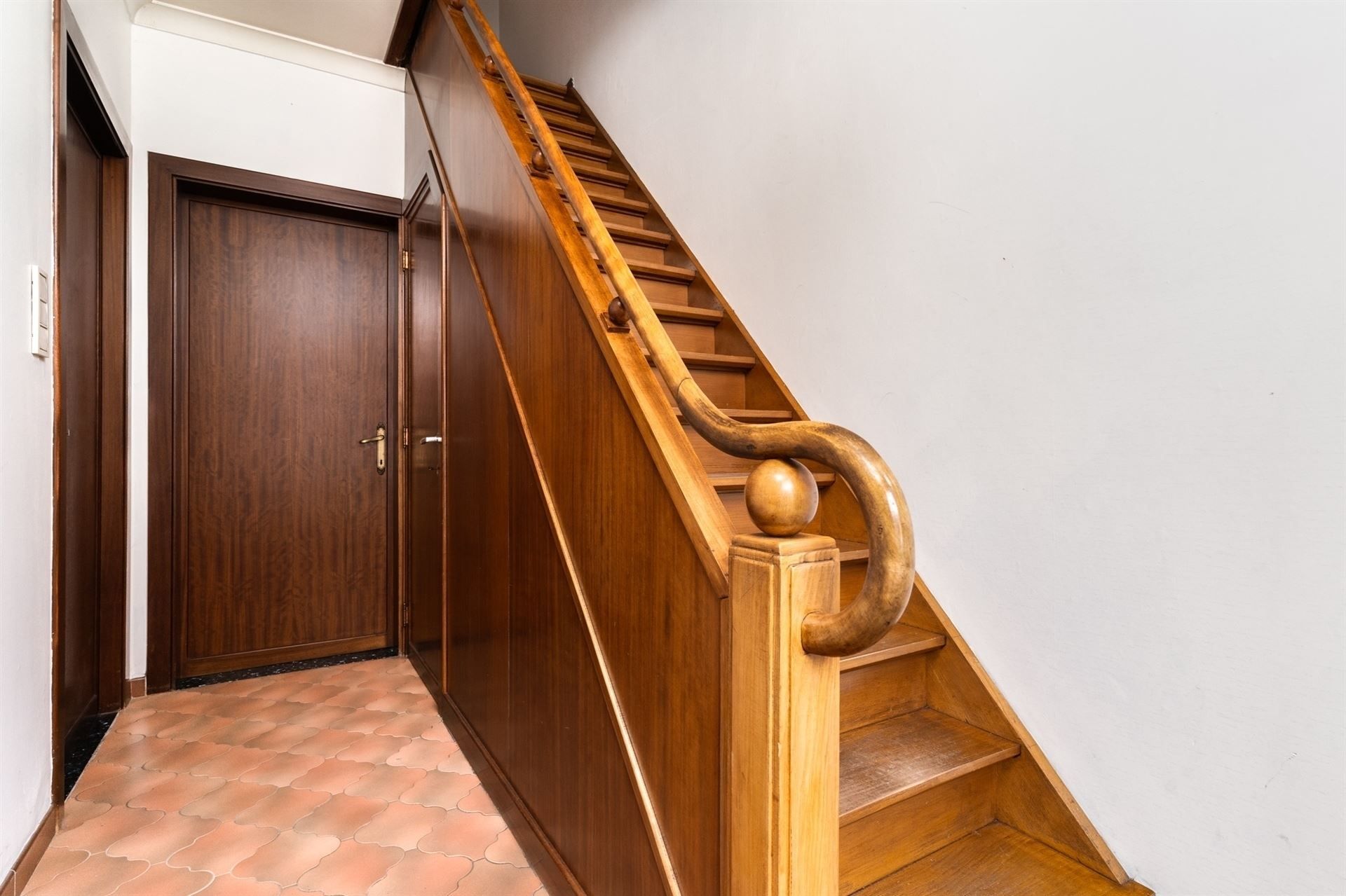 Charmante te renoveren woning op terrein van 500 m² foto 14
