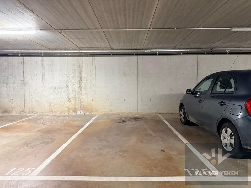 GEMEUBELD 2-SLAAPKAMER APPARTEMENT foto 14