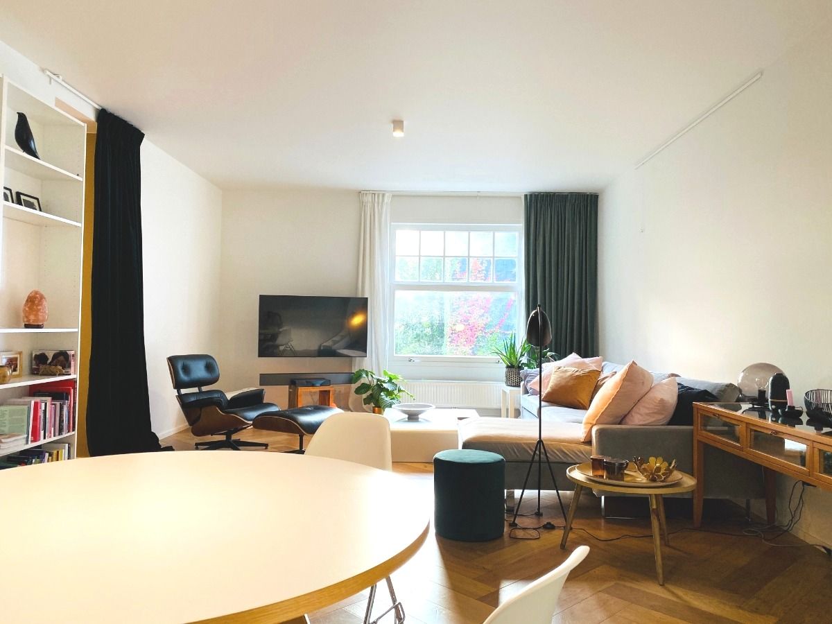 Super design Flat 95 m2 met gesloten garagebox en kelder foto 30