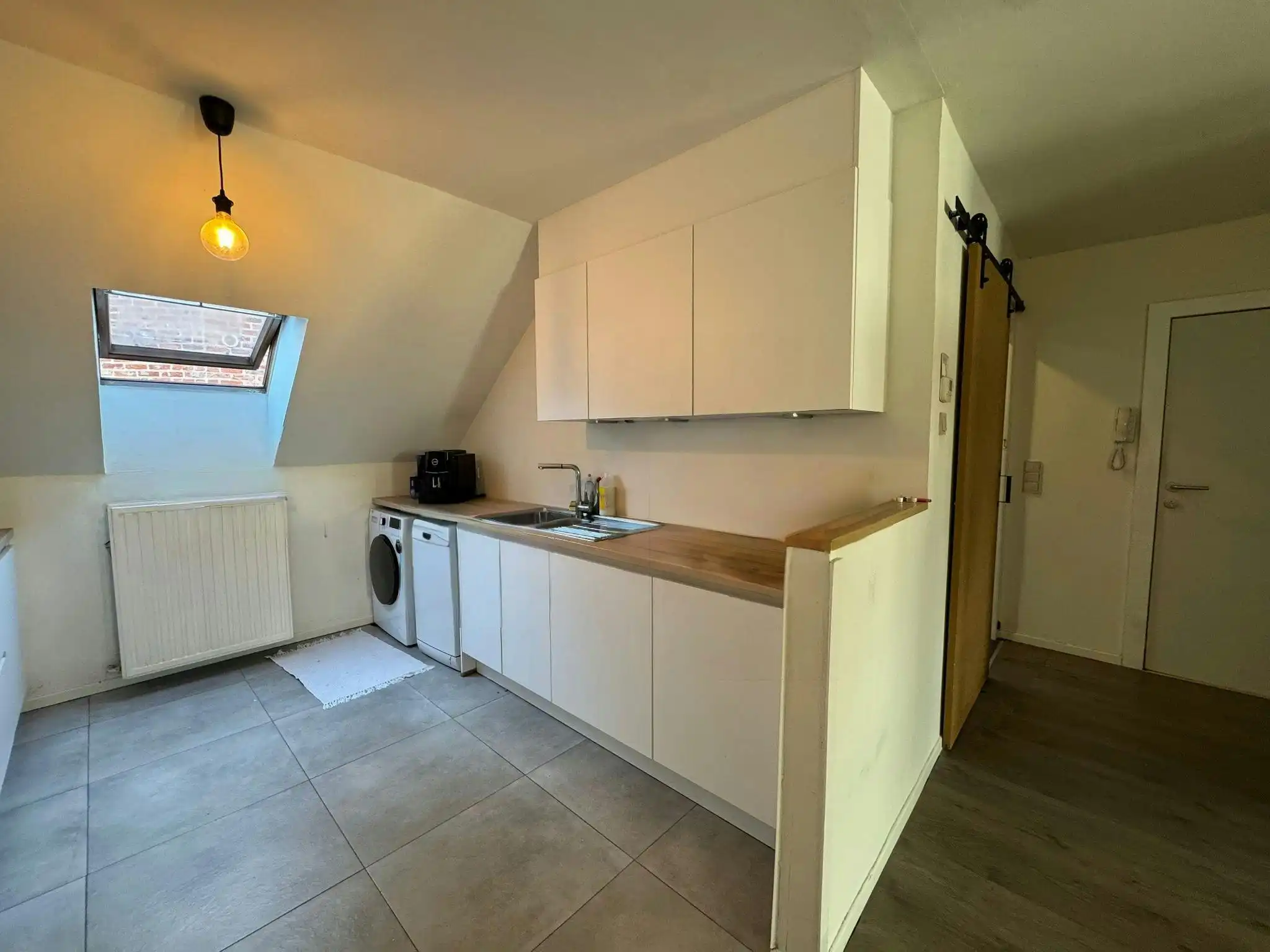 Appartement in het centrum van Bree met autostaanplaats foto 4