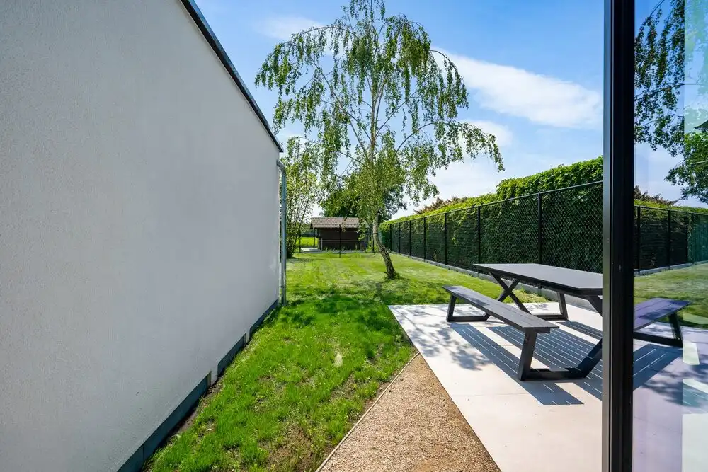 Prachtig vernieuwde bungalow te Schriek foto 18