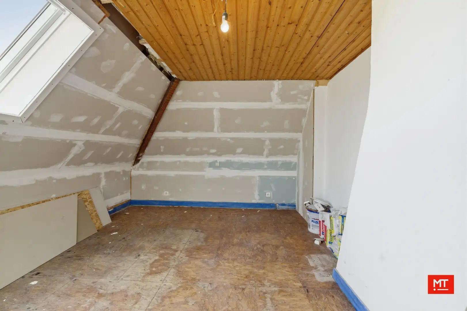 Landelijk gelegen alleenstaande woning met 3 slaapkamers en zonnige tuin te Zillebeke foto 9