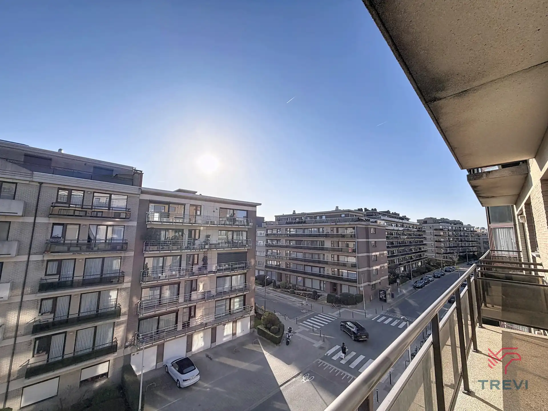 Gerenoveerd appartement met 2 slaapkamers  foto 5