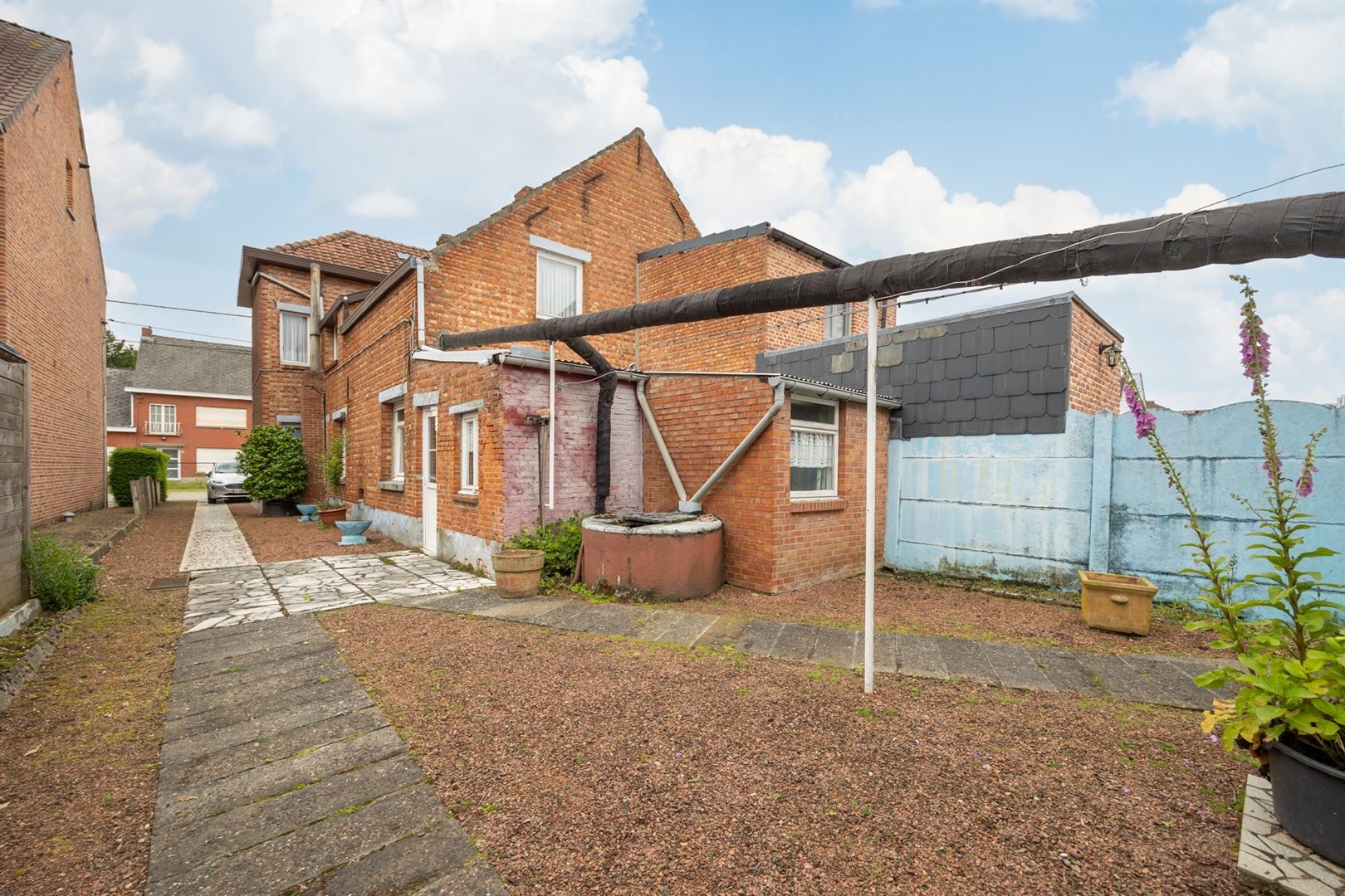 Charmante renovatie-woning met potentieel foto 19