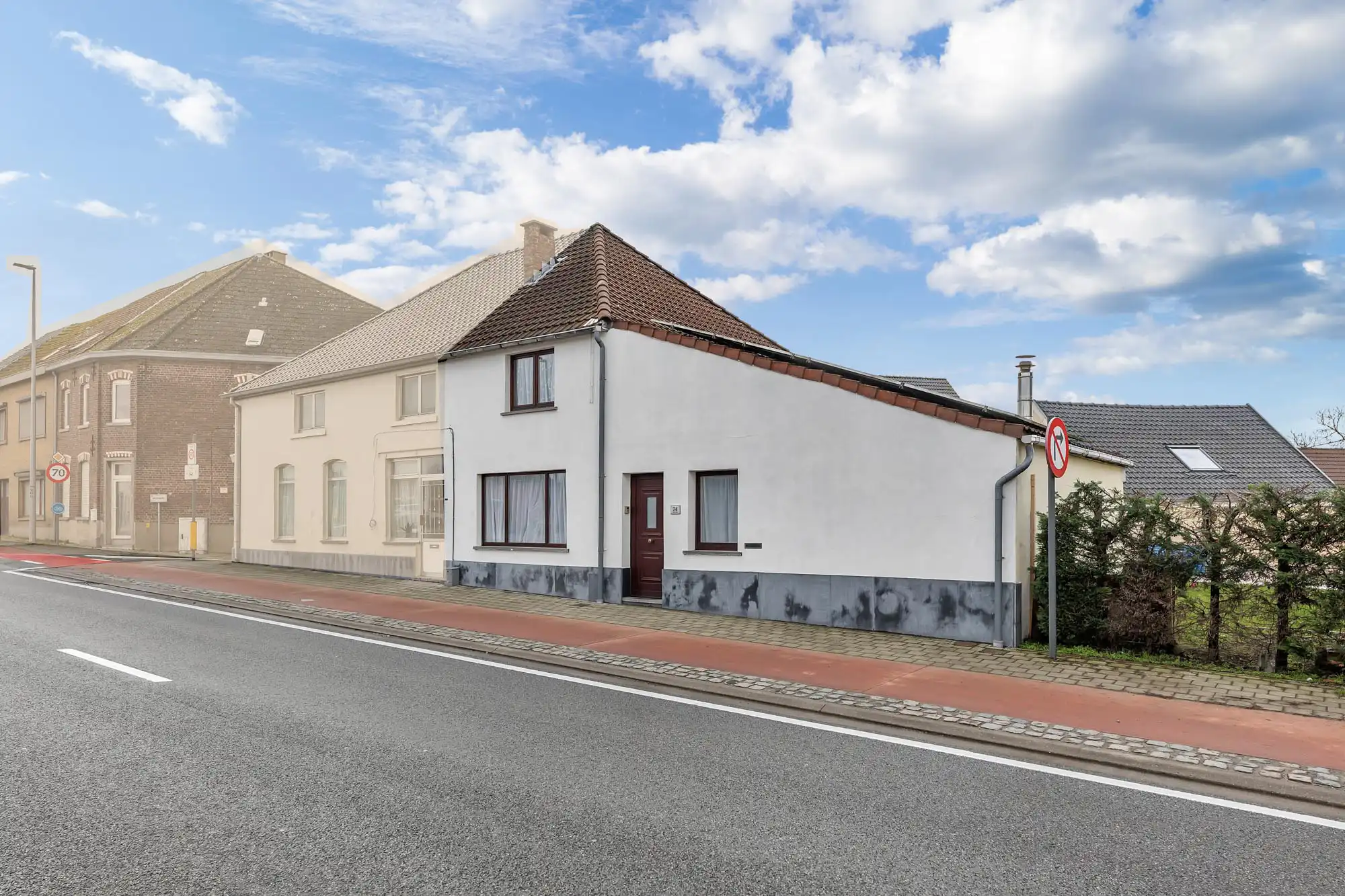 Gezellige woning met 3 slpks en knus terras te Roosdaal foto {{pictureIndex}}