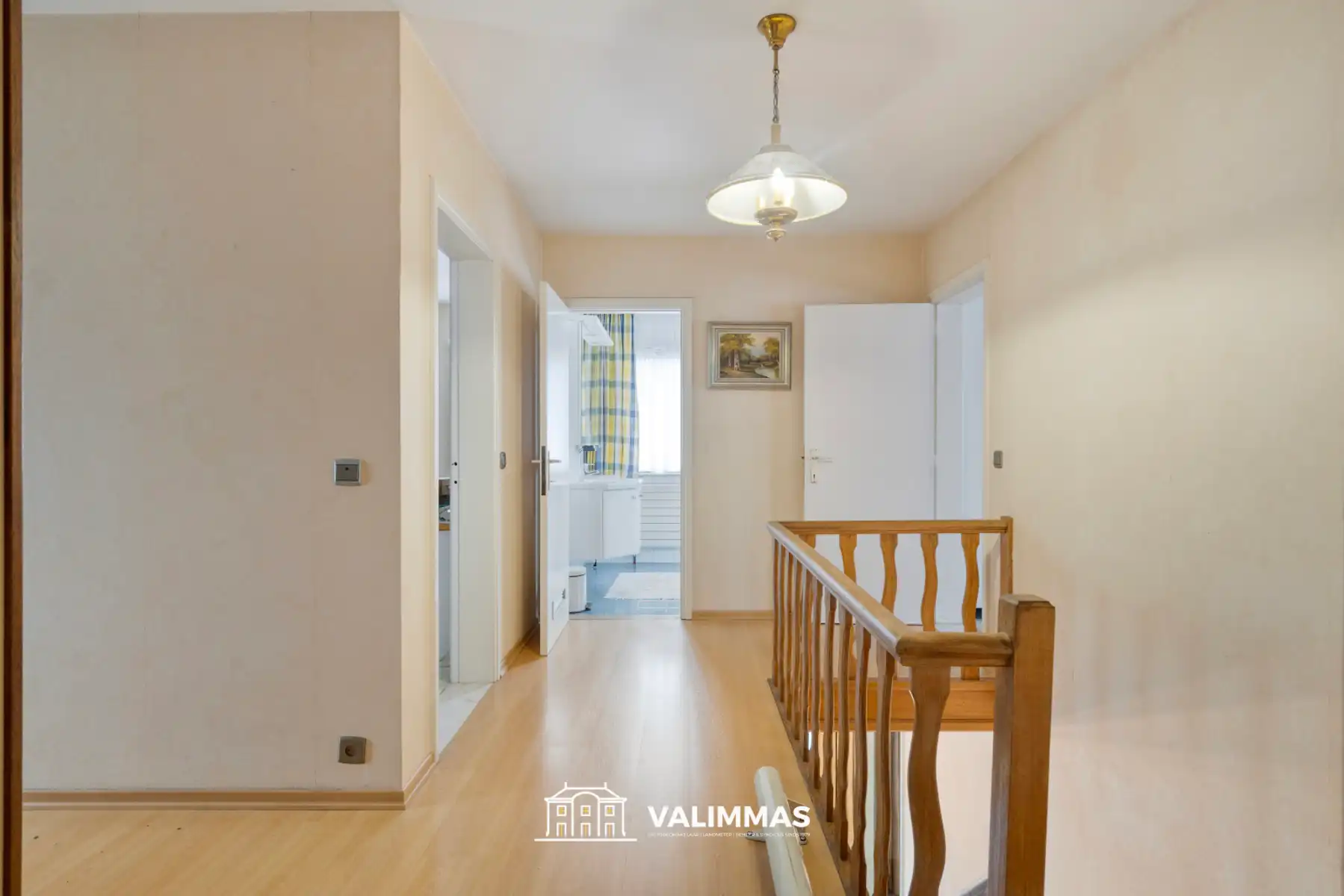 Ruime en zeer verzorgde villa met garage en mooie tuin... foto 15