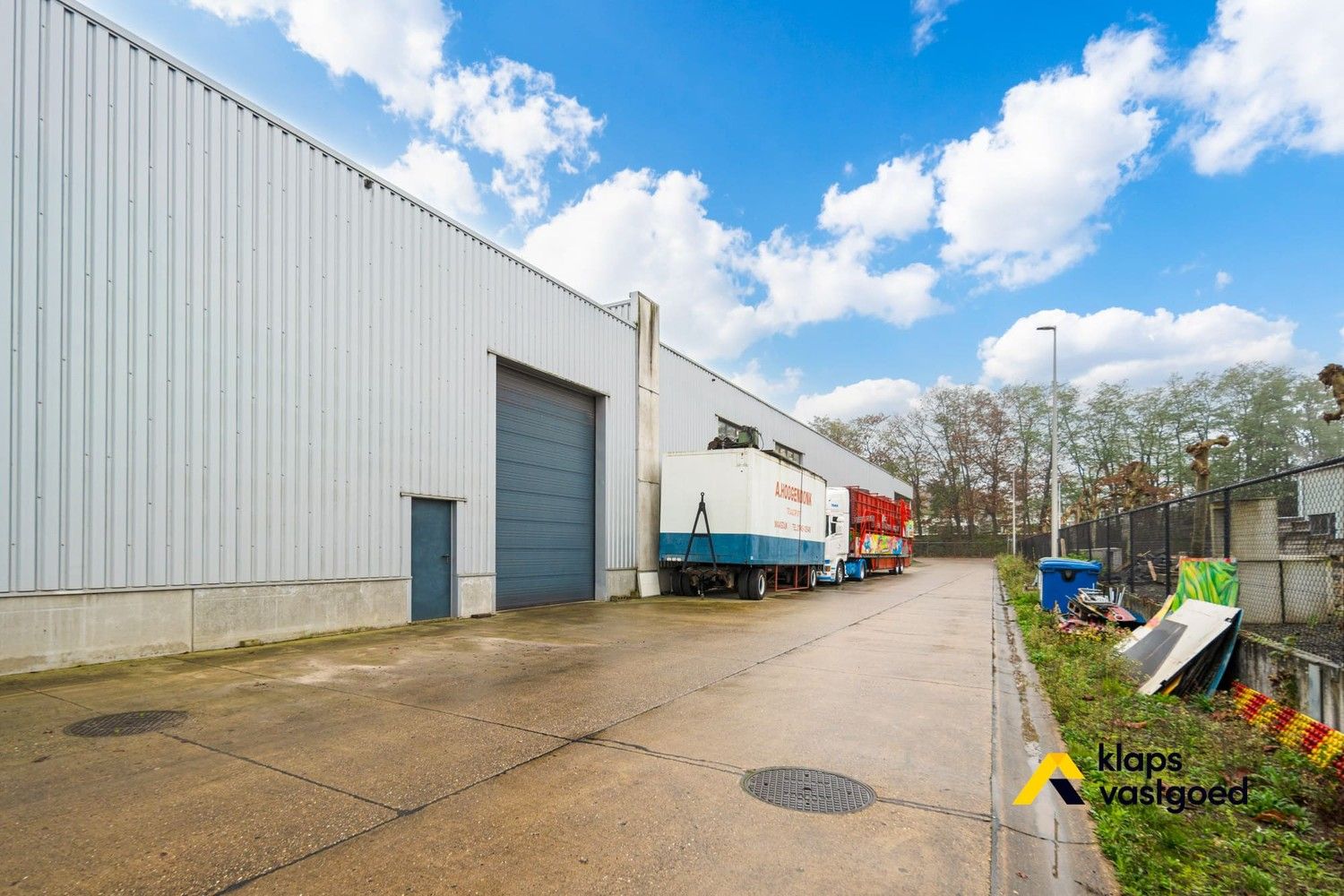 Knappe industriële hal op het bedrijventerrein van Rotem foto 3