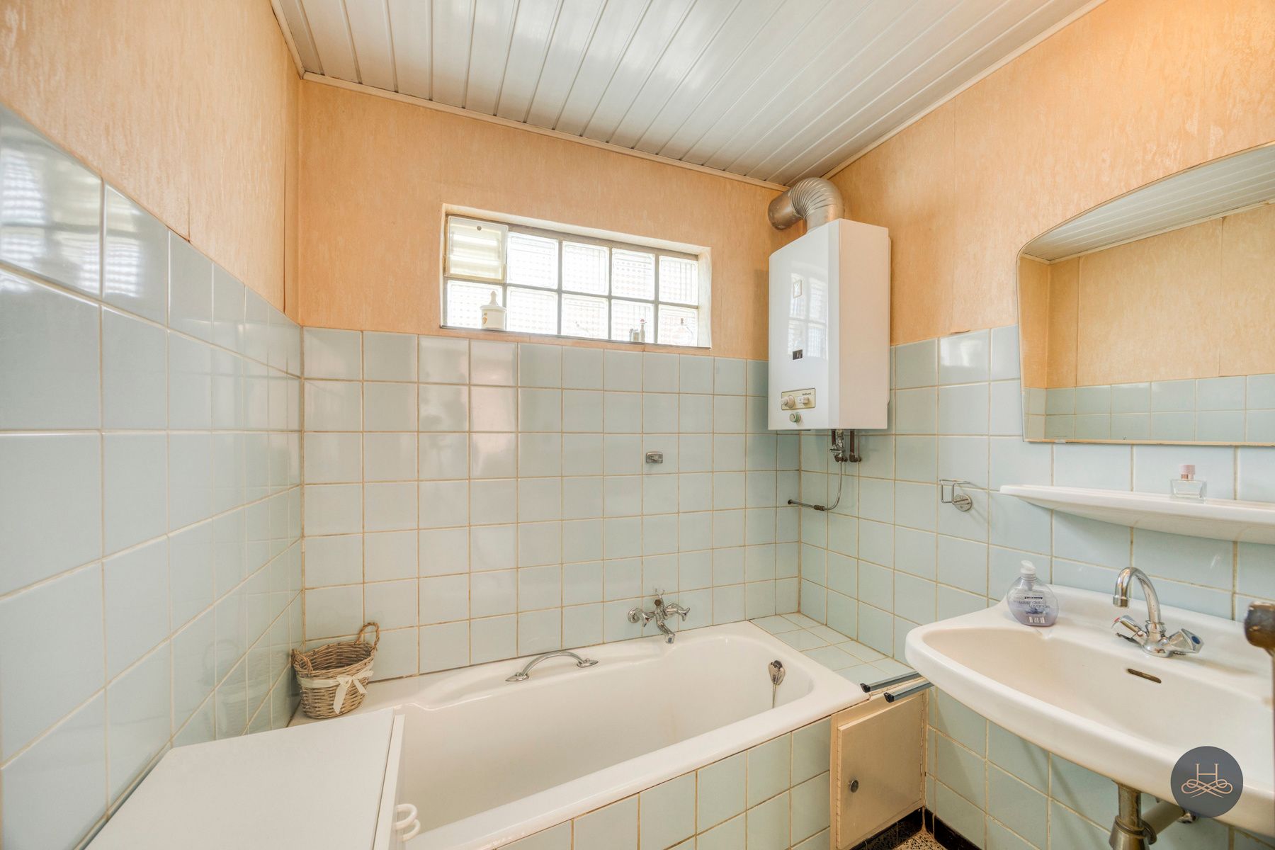 Te renoveren woning in rustige omgeving foto 14