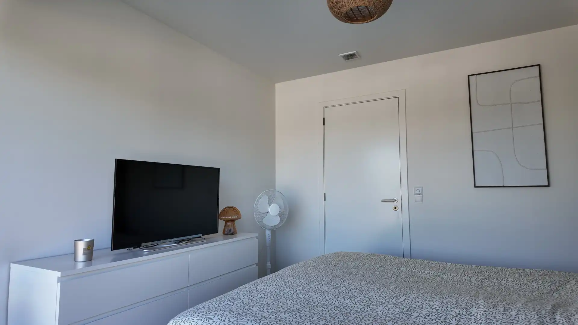 MODERN APPARTEMENT MET 2 SLPKS TE HUUR - MAASMECHELEN foto 10
