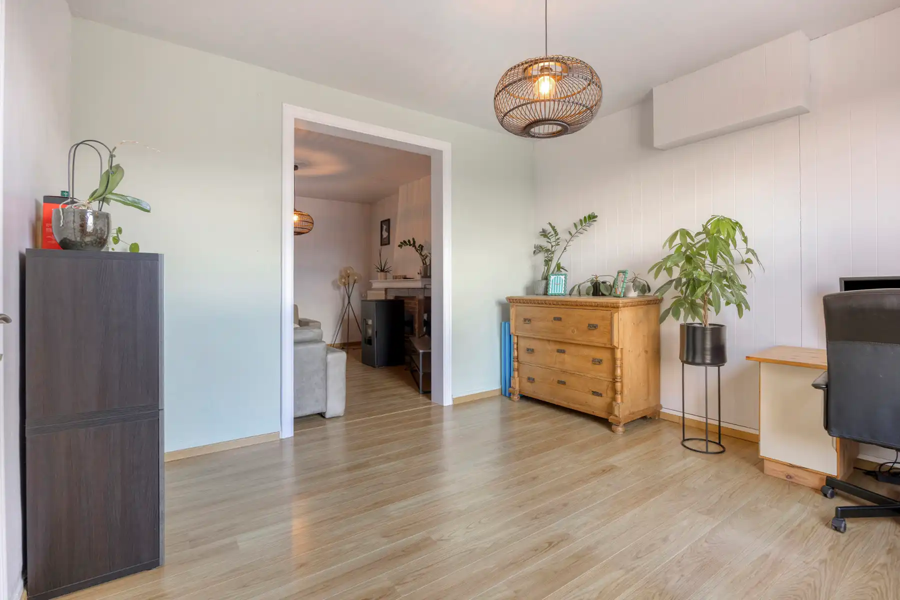 Karaktervolle, ruime woning met onderhoudsvriendelijke tuin foto 2