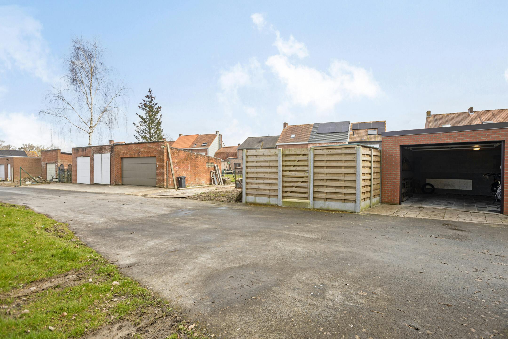 Huis te koop in Vlamertinge met tuin, garage en 3 kamers foto 3