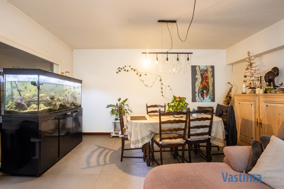 Appartement met 2 slaapkamers en terras in hartje Aalst foto 4