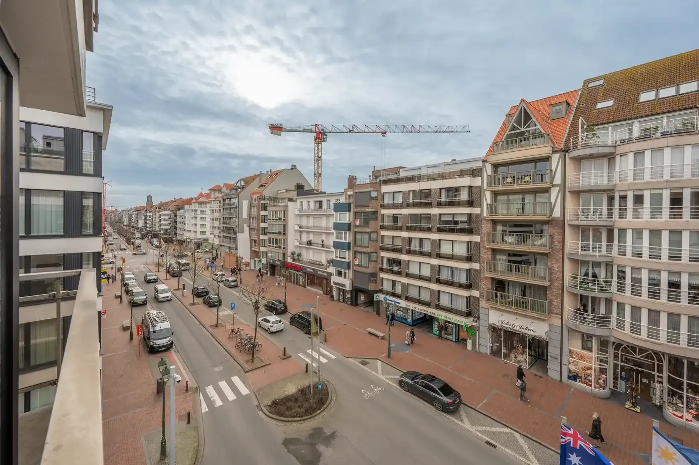 Prachtig gerenoveerd 2-slaapkamerappartement op de Lippenslaan in Knokke foto 16