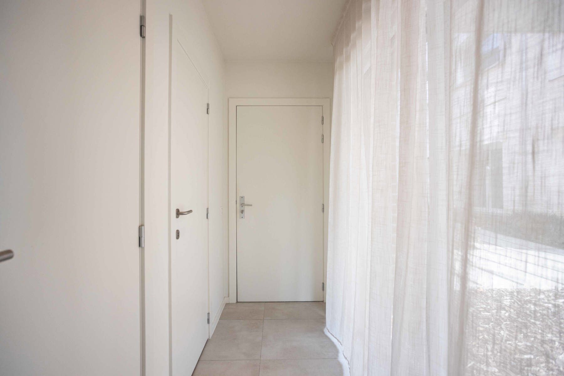 Stijlvol Gelijkvloers Appartement te koop in het hart van Aalst foto 5