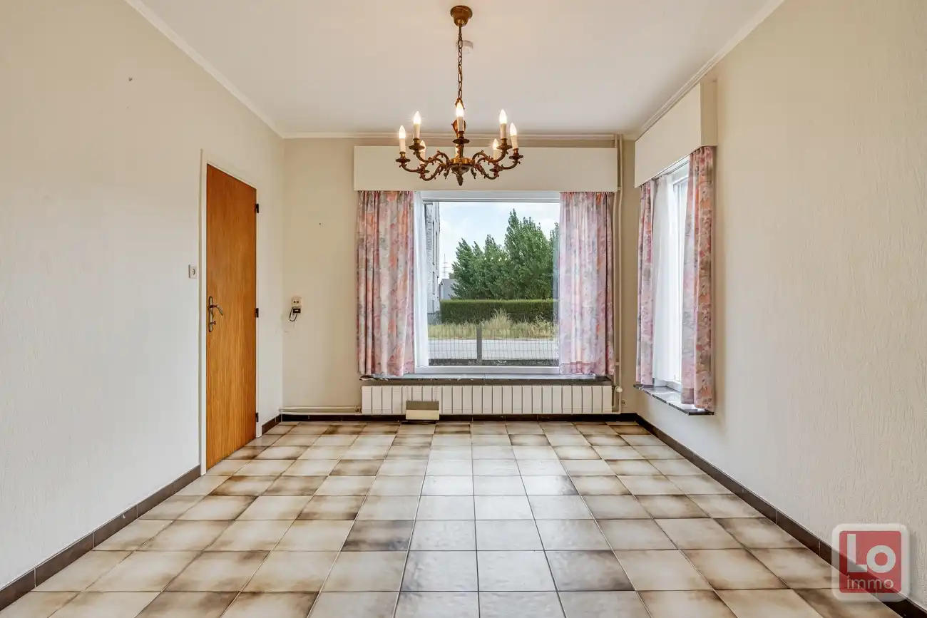 Charmante te renoveren woning met 3 slaapkamers in het rustige Desteldonk foto 6