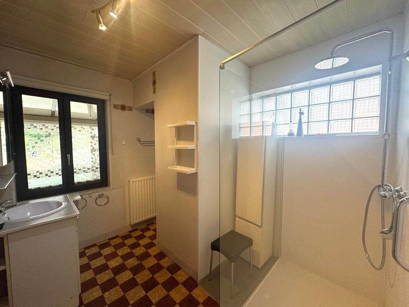 TE RENOVEREN BUNGALOW foto 5