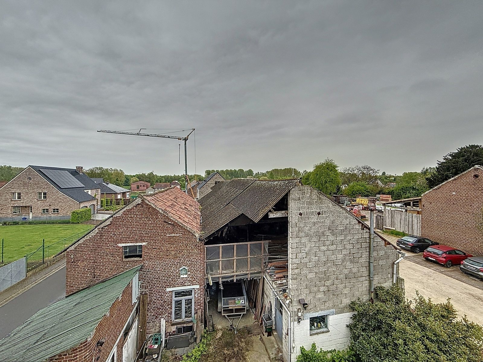Woning mét hangaars en tuin foto 29