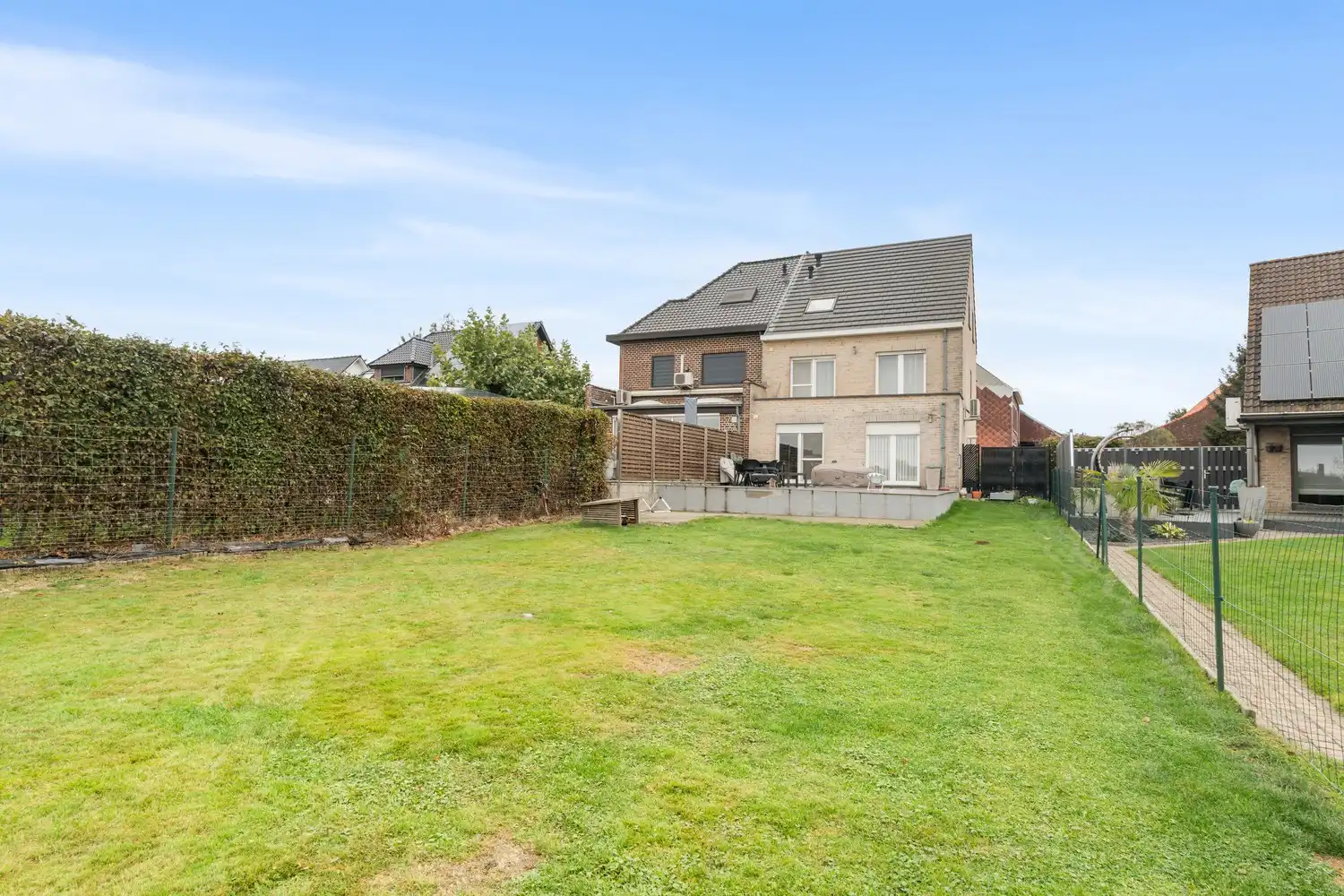 Prachtige 3-gevelwoning met studio, grote tuin en vrij uitzicht foto 22