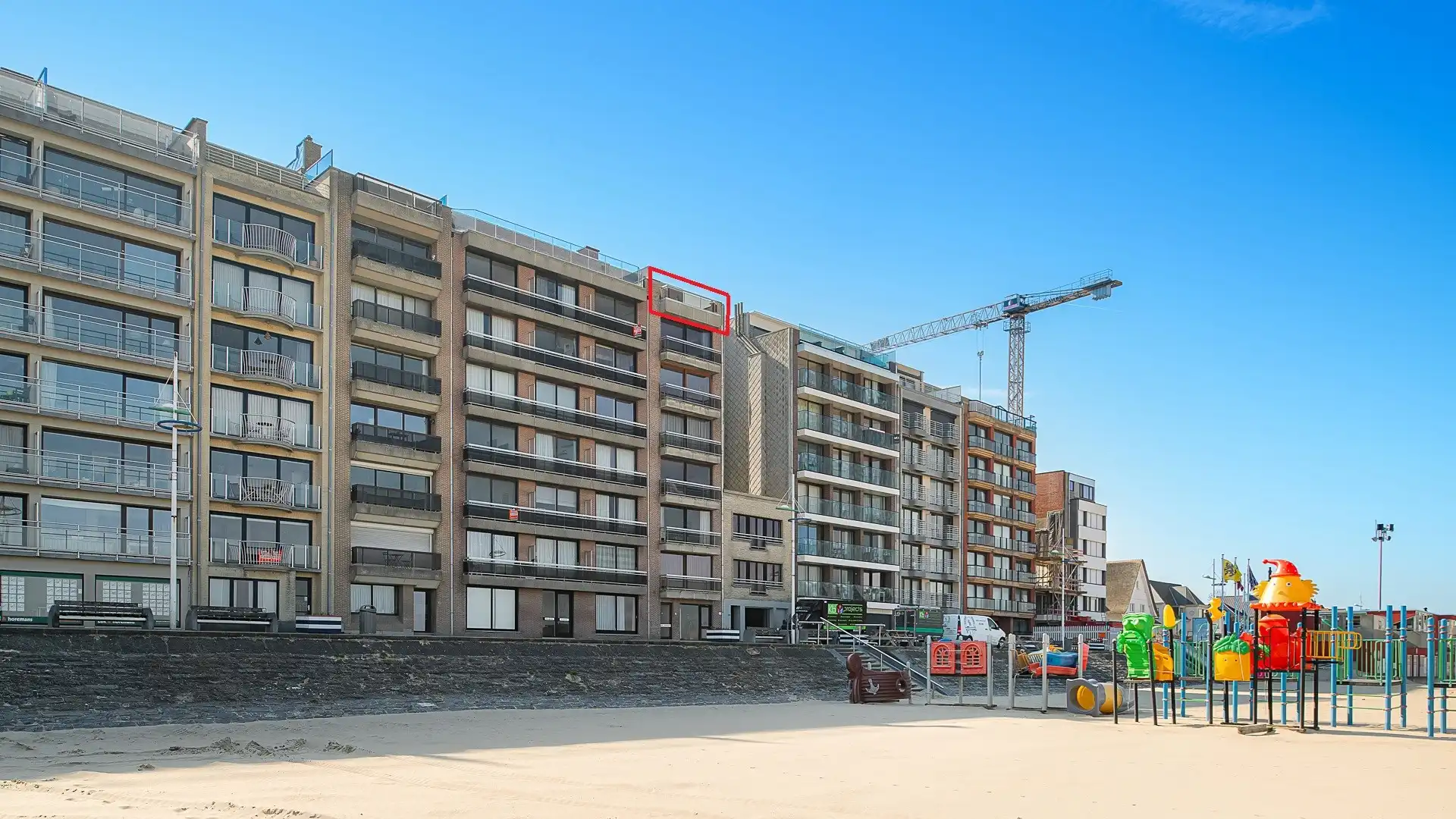 Mooie penthouse met zicht op zee en hinterland foto 17