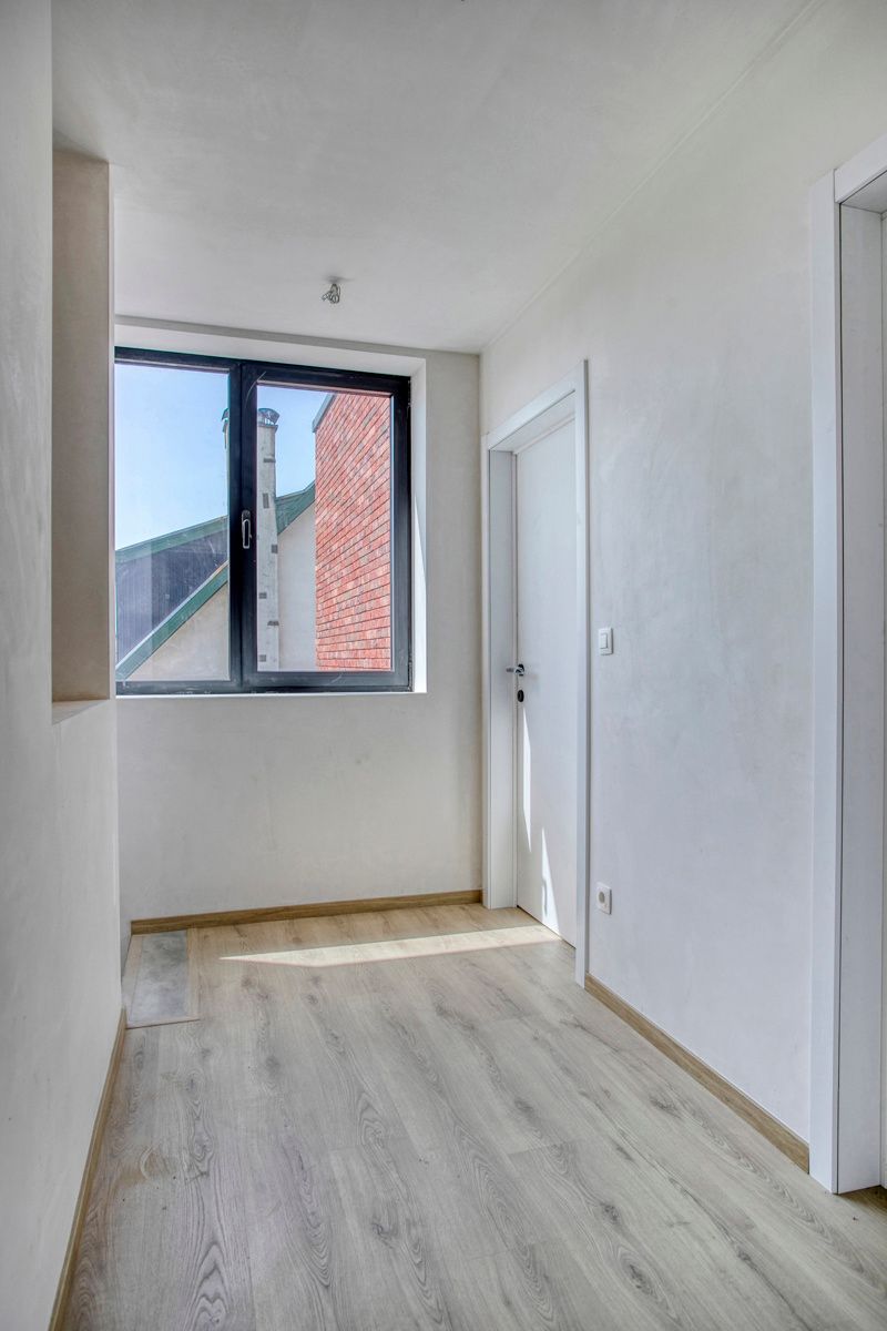 Ruime HOB met garage, tuin & 3 slaapkamers op toplocatie! foto 14
