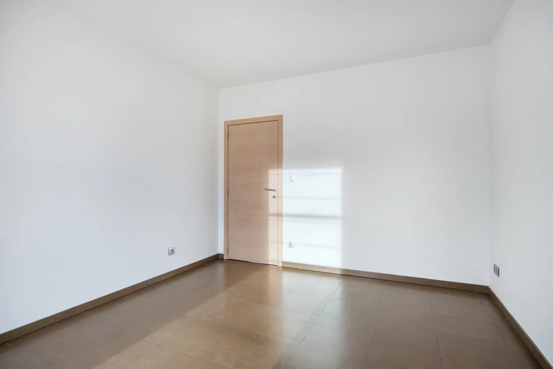 Luxueuze woning met 4/5 slpk. op 11a90ca in Neeroeteren.  foto 17