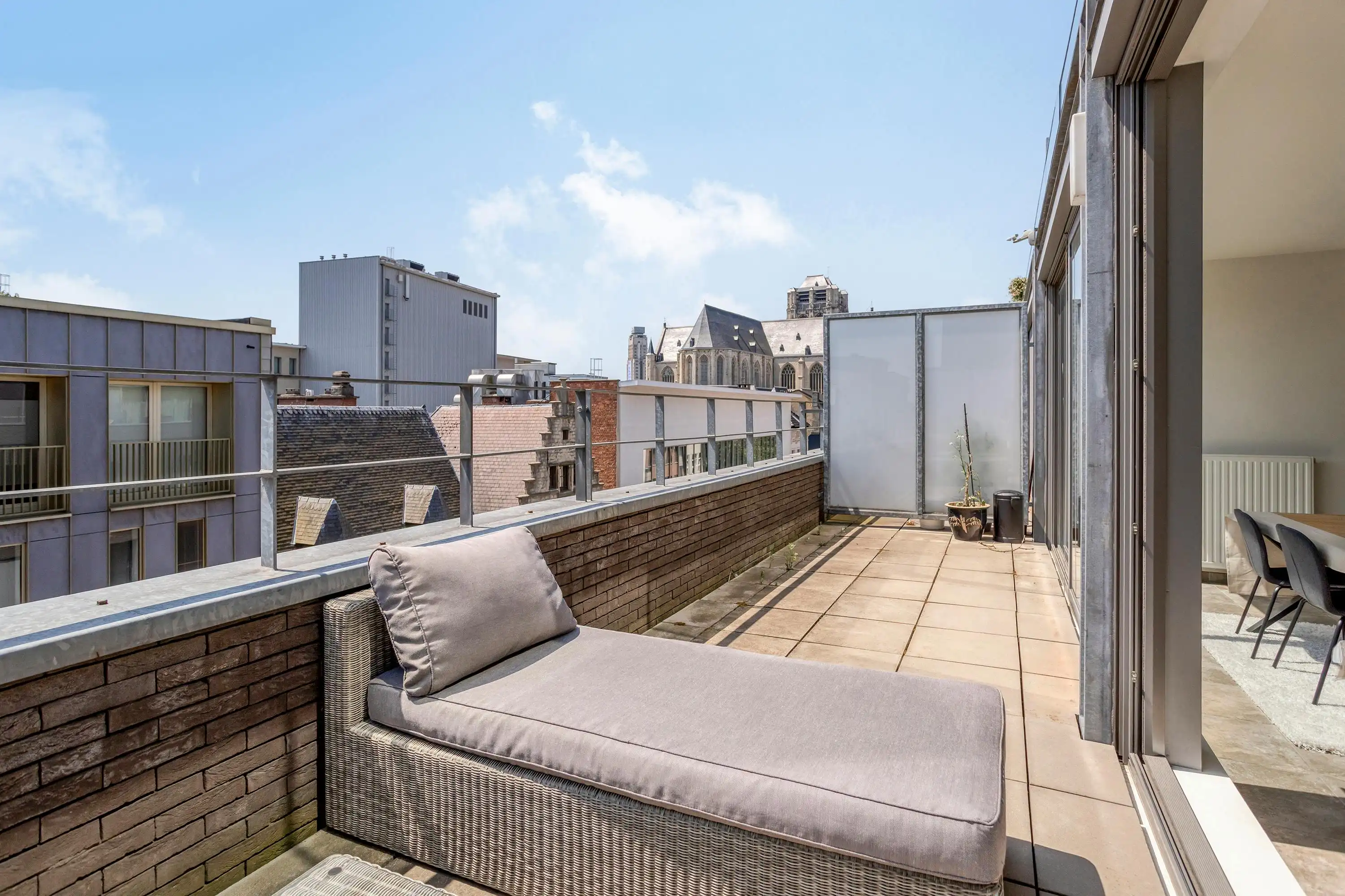 Lichtrijk appartement met ruim terras te koop in Antwerpen foto 24